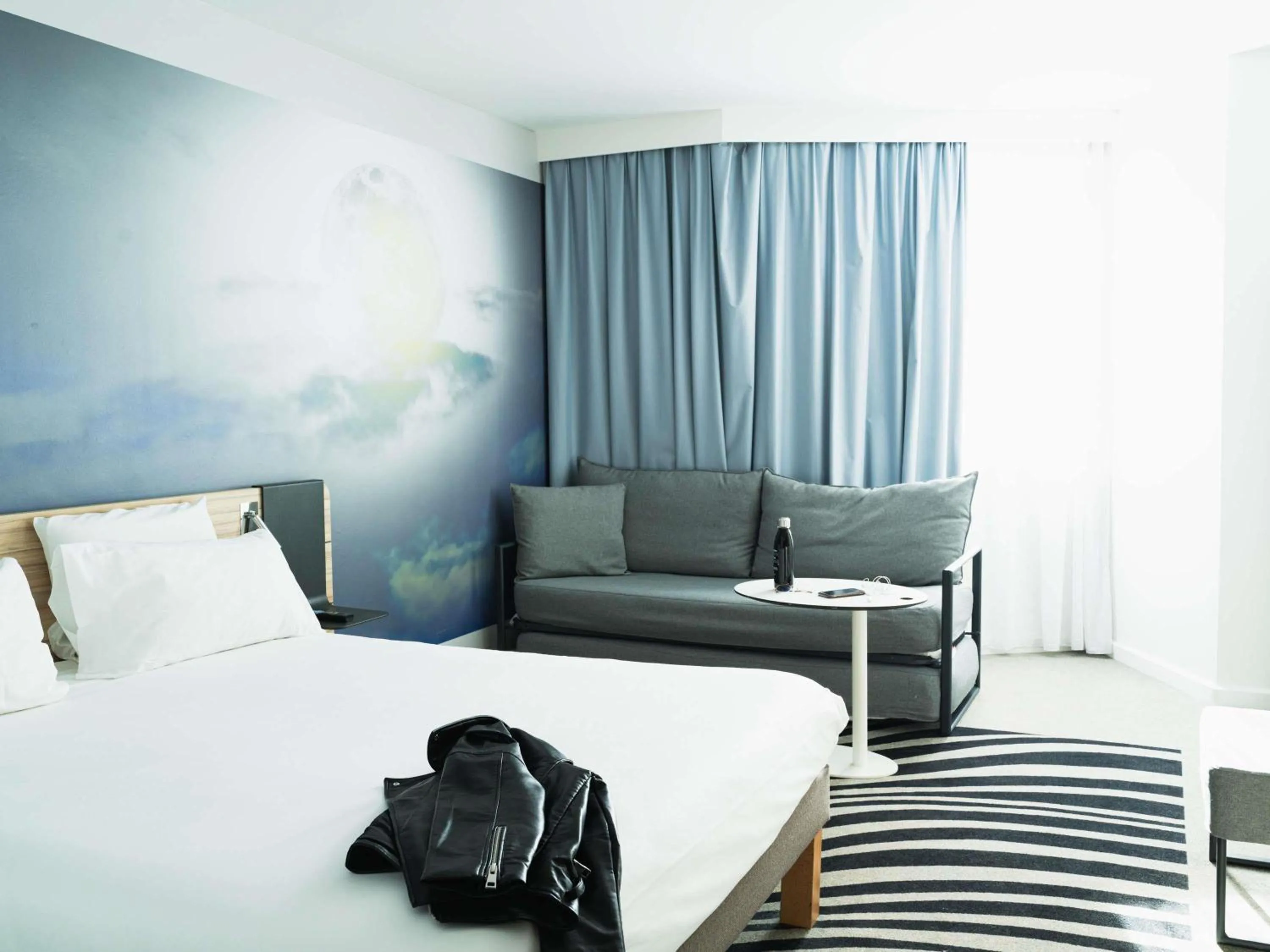 Bedroom, Bed in Novotel Valence Sud