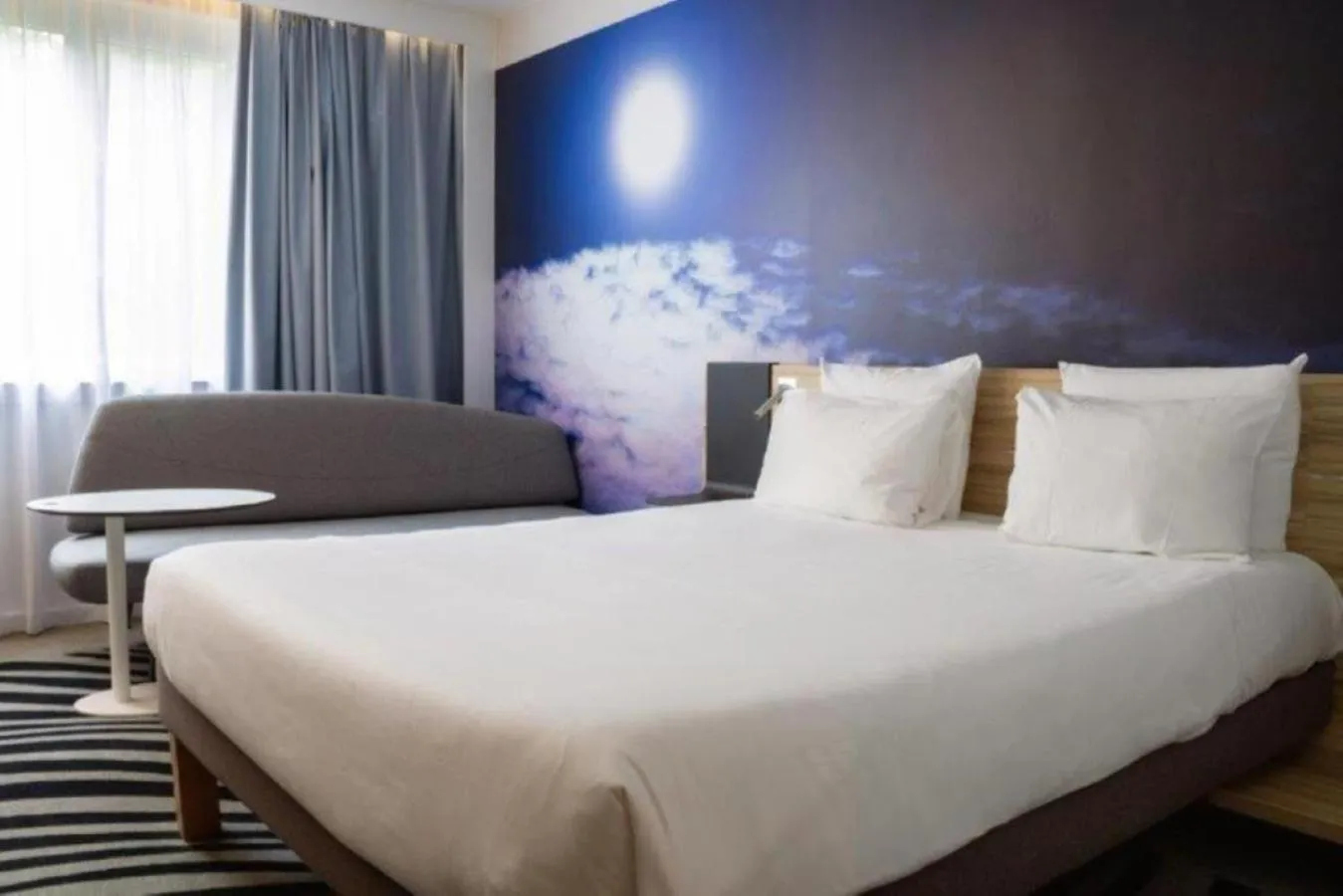 Bedroom, Bed in Novotel Valence Sud