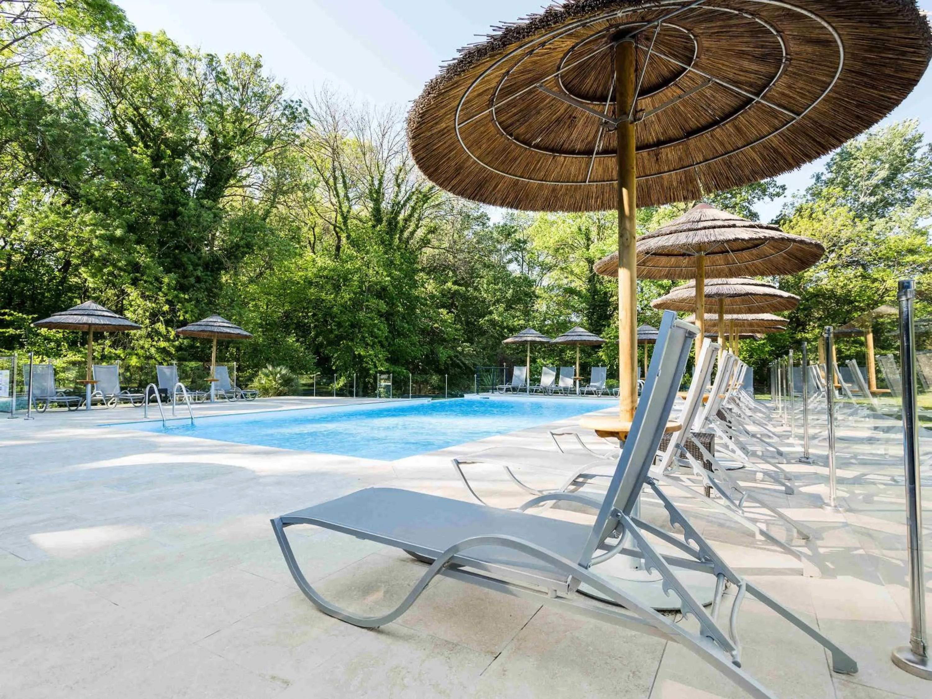 Pool view in Novotel Valence Sud