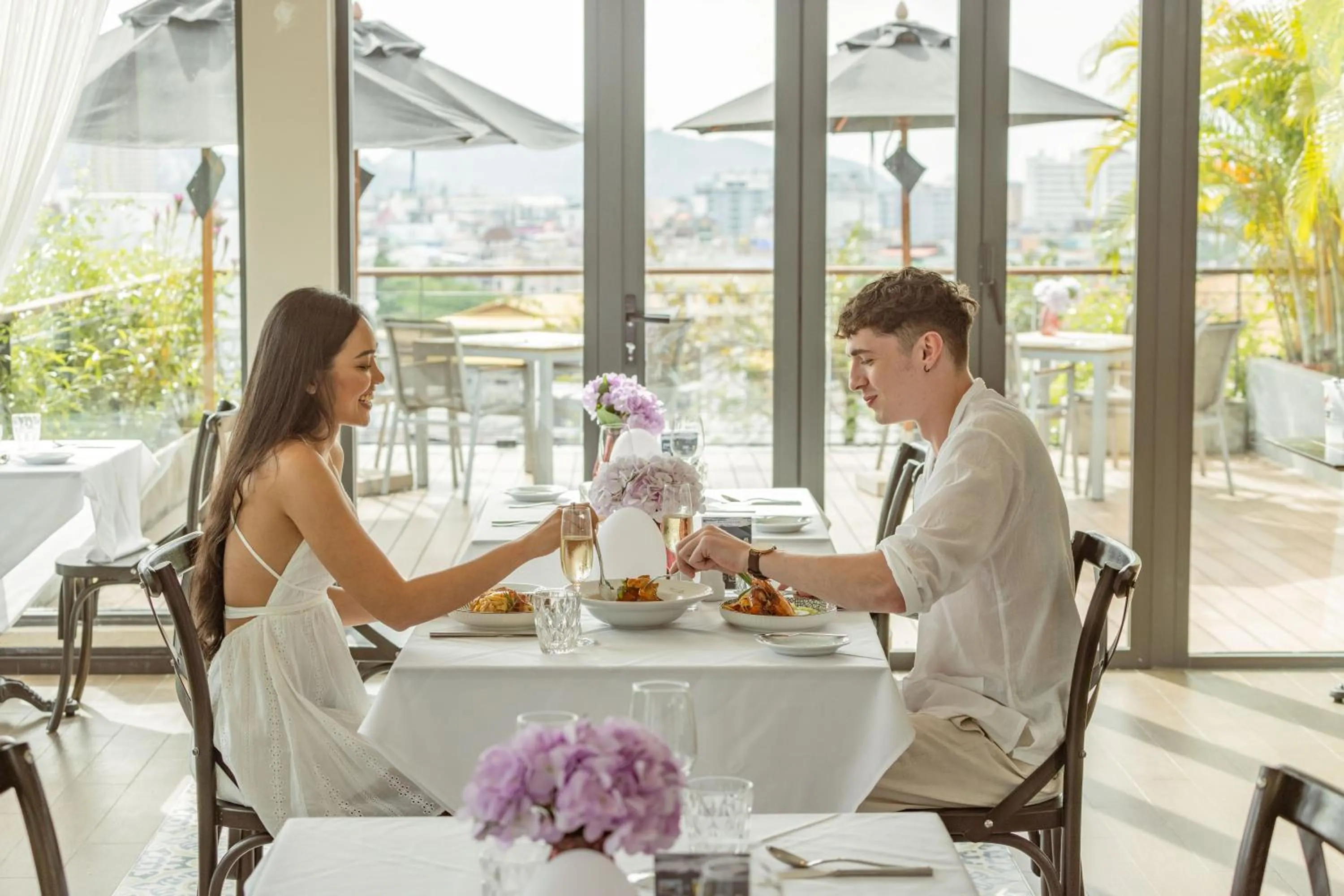 Restaurant/places to eat in SKYVIEW Resort Phuket Patong Beach