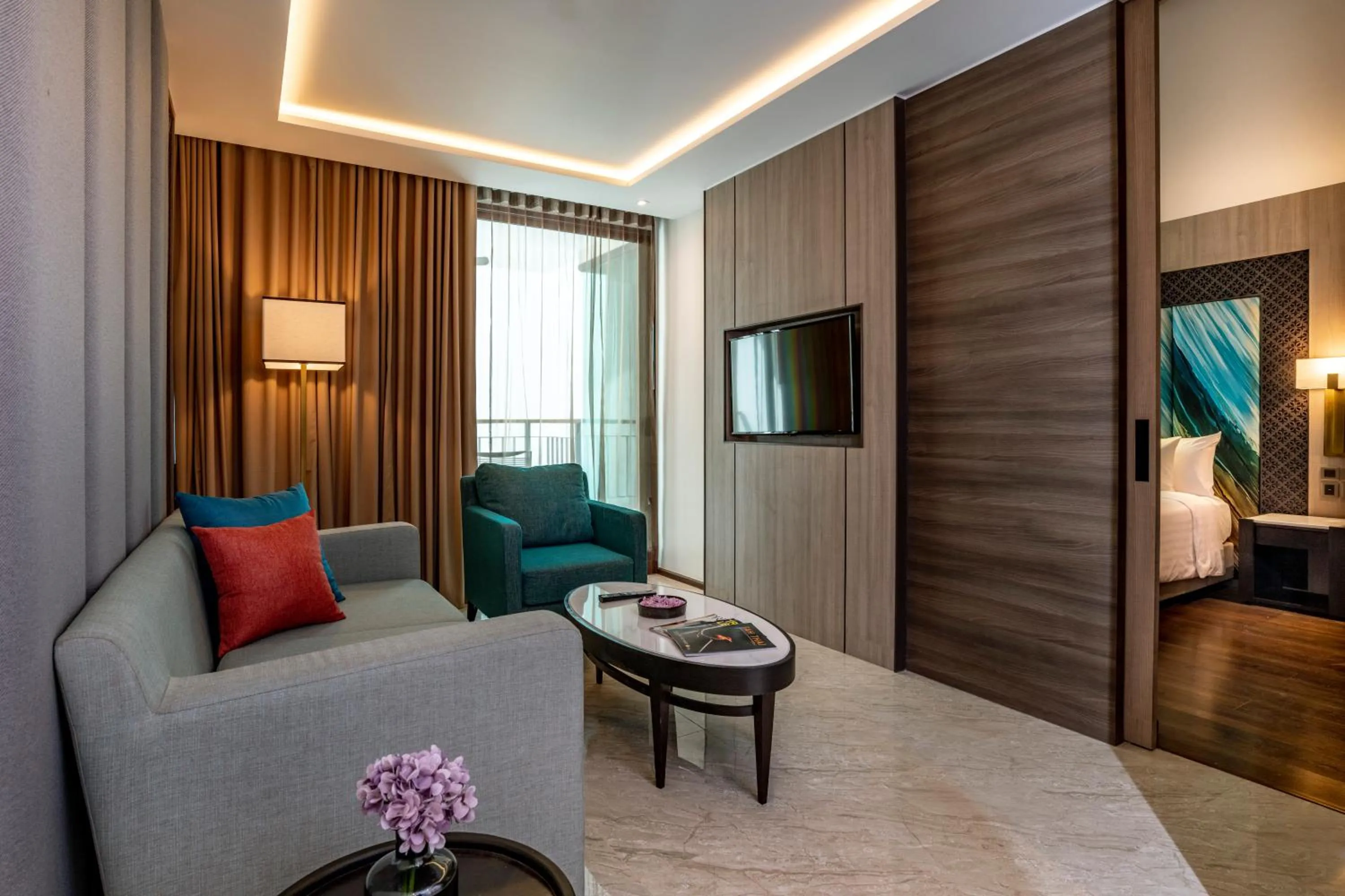 Communal lounge/ TV room in SKYVIEW Resort Phuket Patong Beach