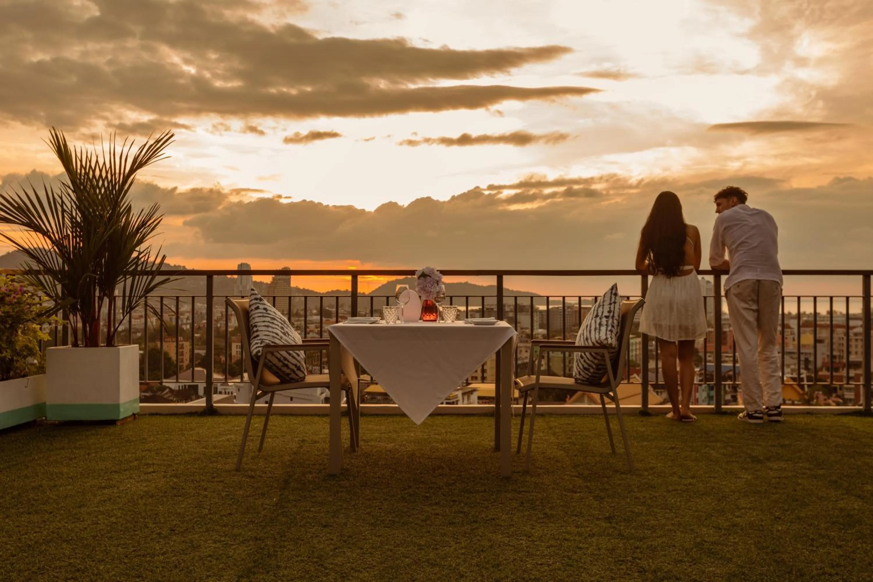 Day in SKYVIEW Resort Phuket Patong Beach