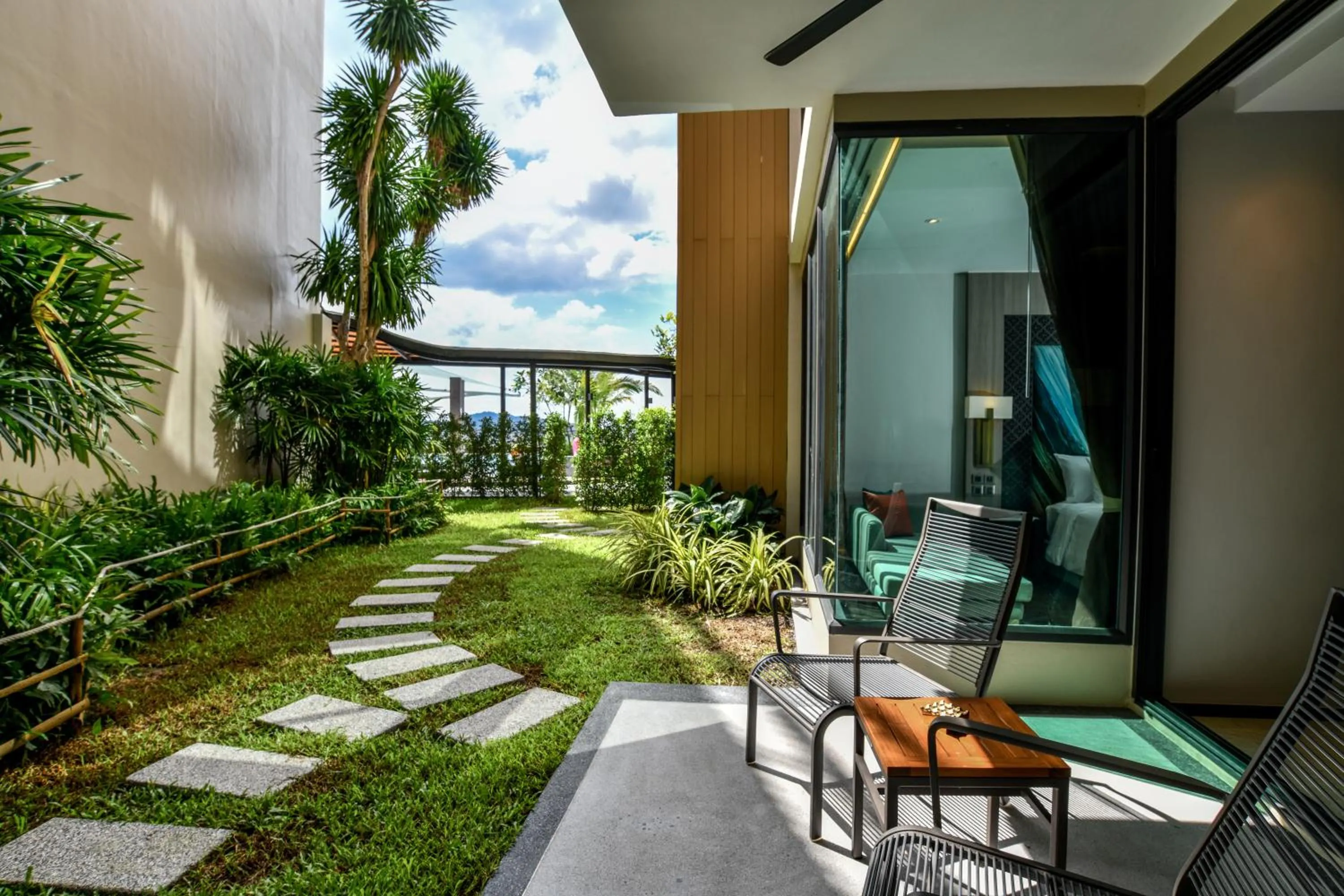 Garden in SKYVIEW Resort Phuket Patong Beach