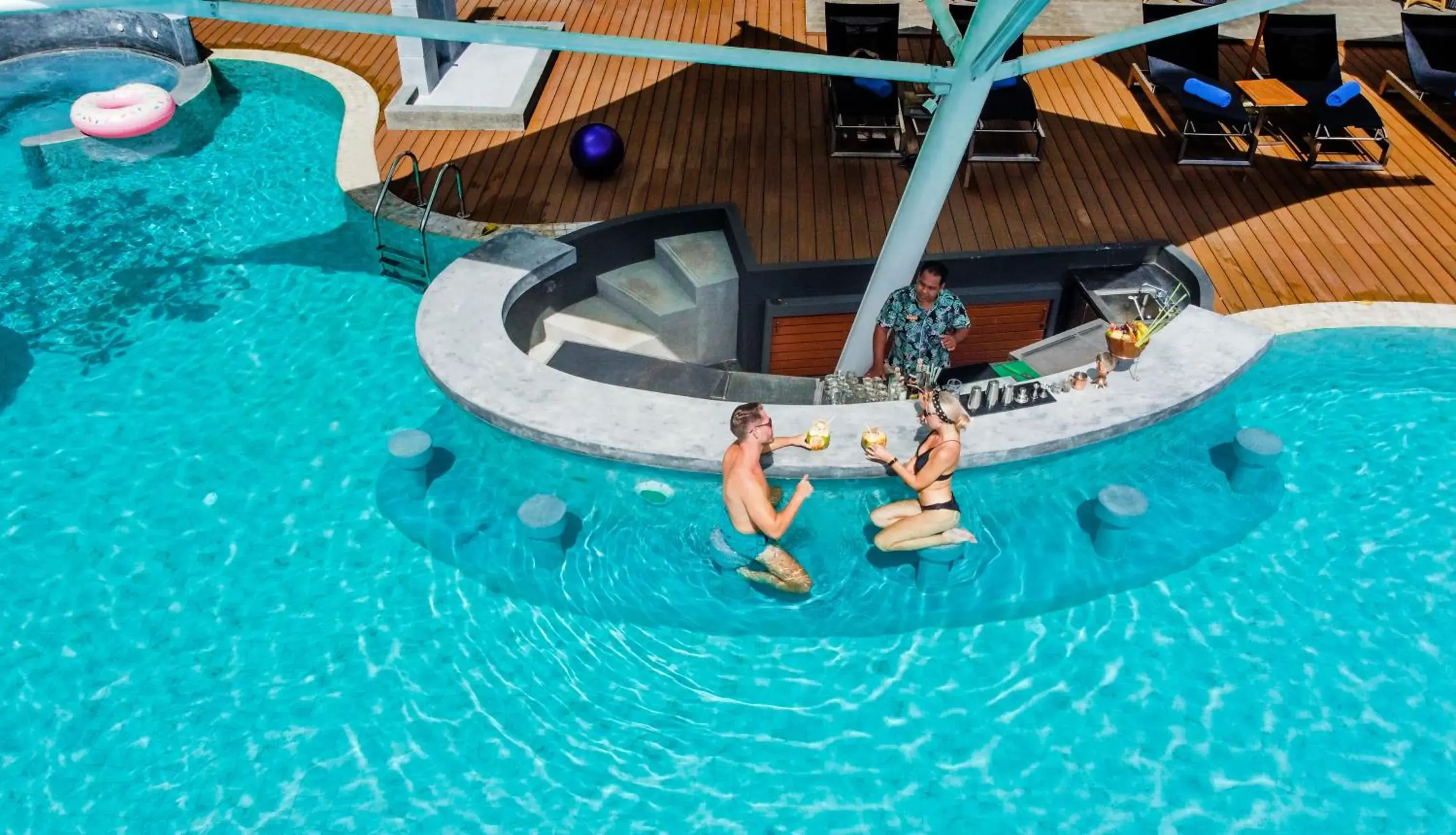 Lounge or bar in SKYVIEW Resort Phuket Patong Beach Lounge or bar in SKYVIEW Resort Phuket Patong Beach