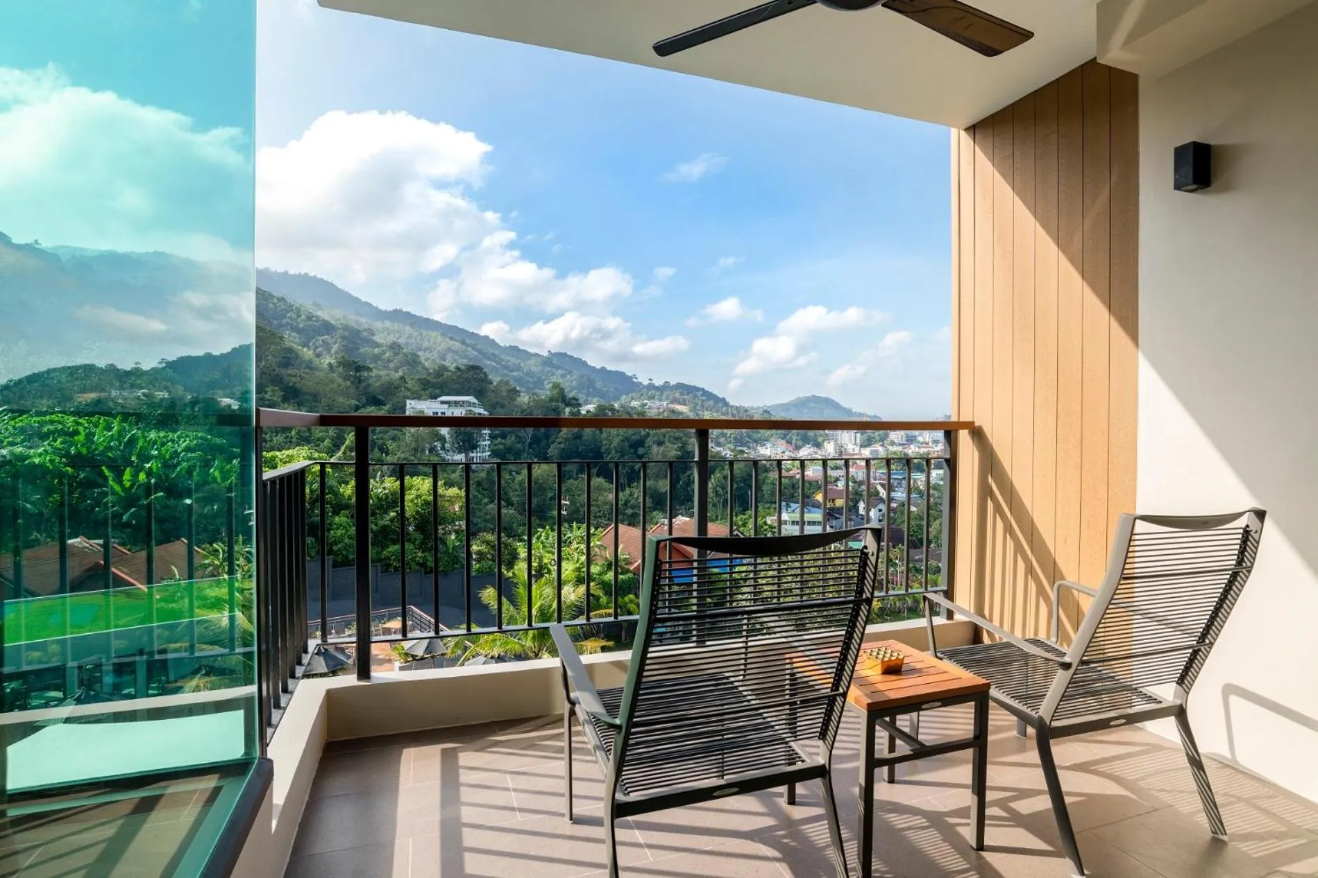 Day in SKYVIEW Resort Phuket Patong Beach