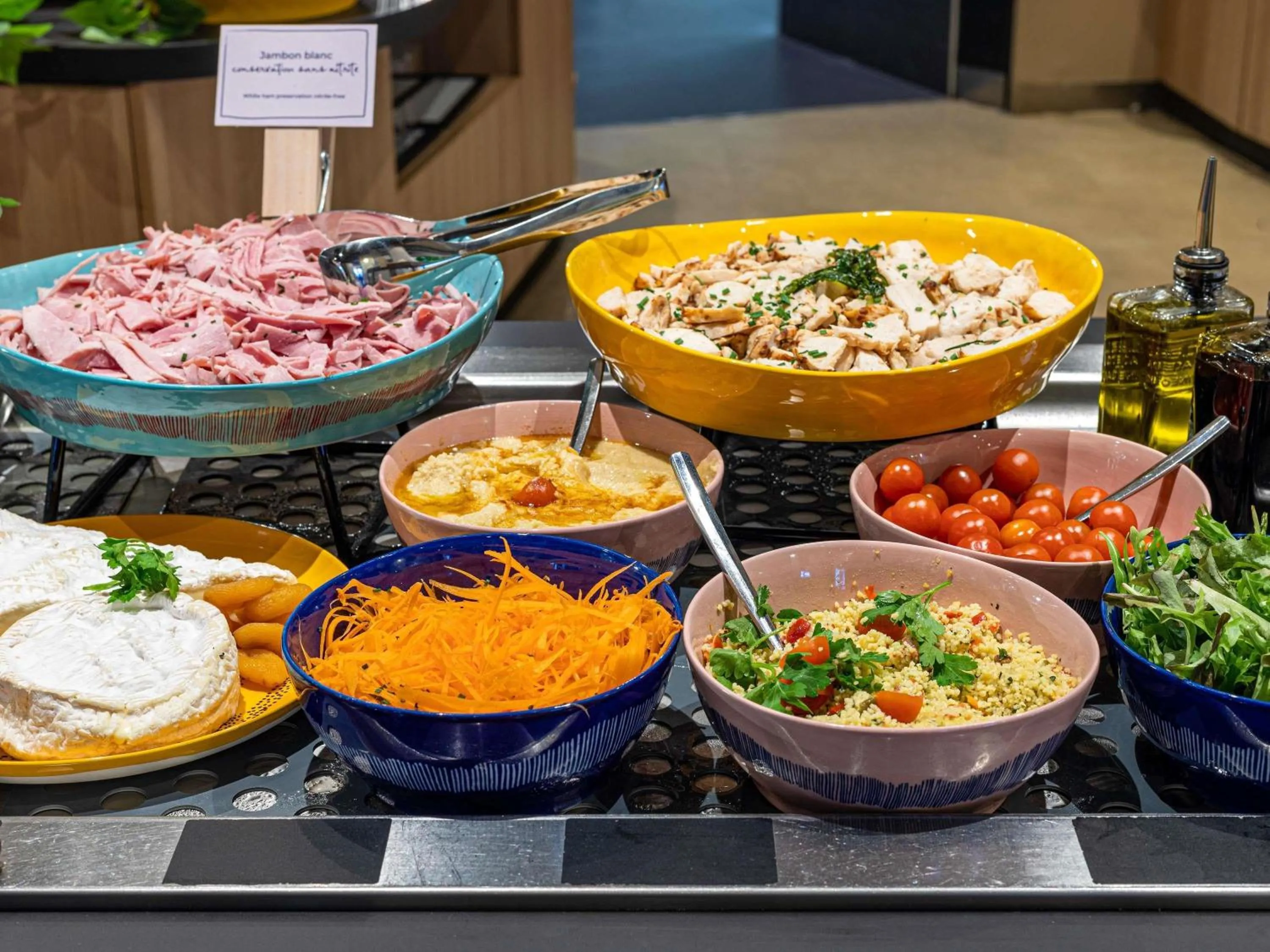 Breakfast in Hôtel Novotel Valenciennes