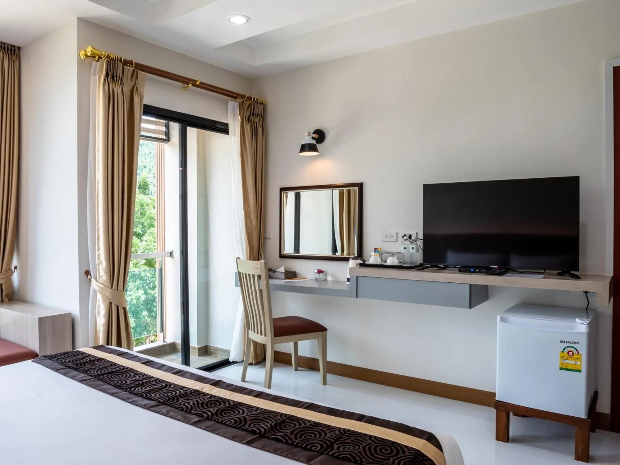 Seating area, Bed in Ozone Hotel Khao Yai