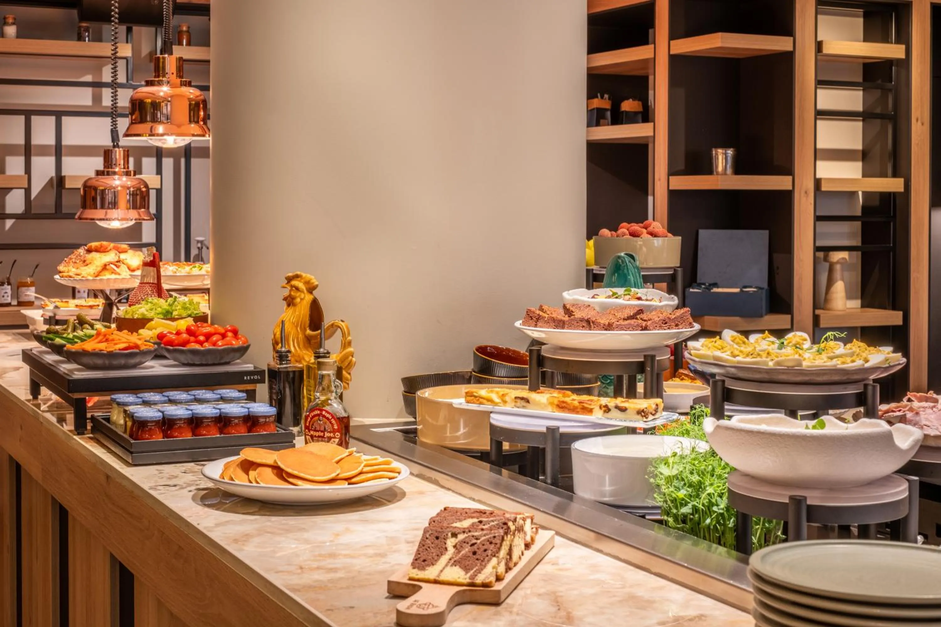 Restaurant/places to eat in FirstName Toulouse Résidence