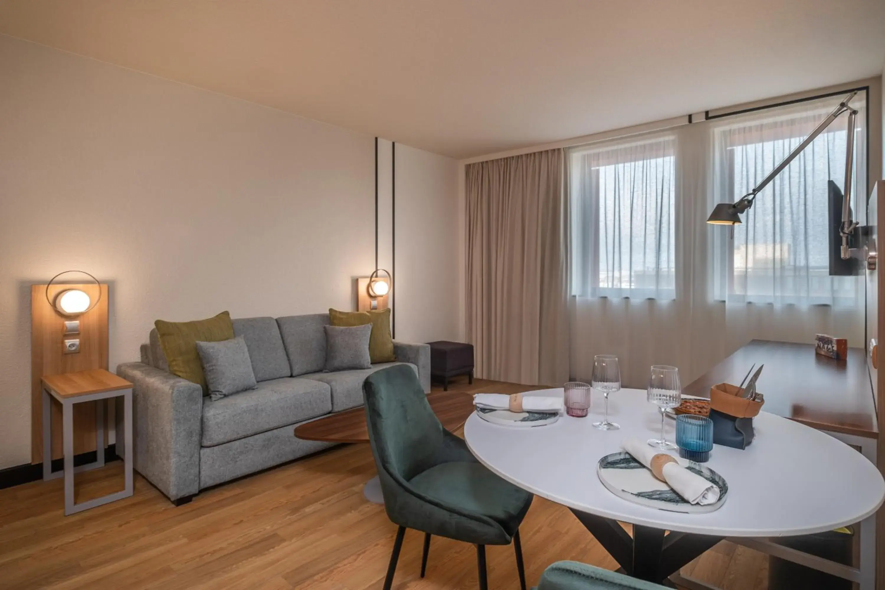 Living room in FirstName Toulouse Résidence Living room in FirstName Toulouse Résidence