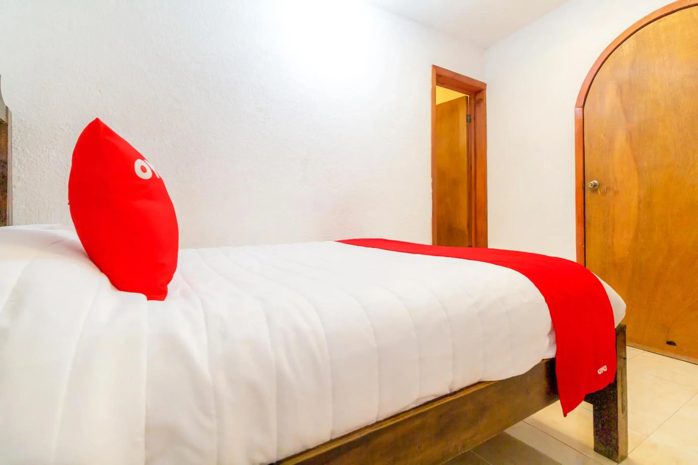 Bedroom, Bed in OYO Hotel Las Nubes,Mercado de Dulces y Artesanias Ambar Bedroom, Bed in OYO Hotel Las Nubes,Mercado de Dulces y Artesanias Ambar