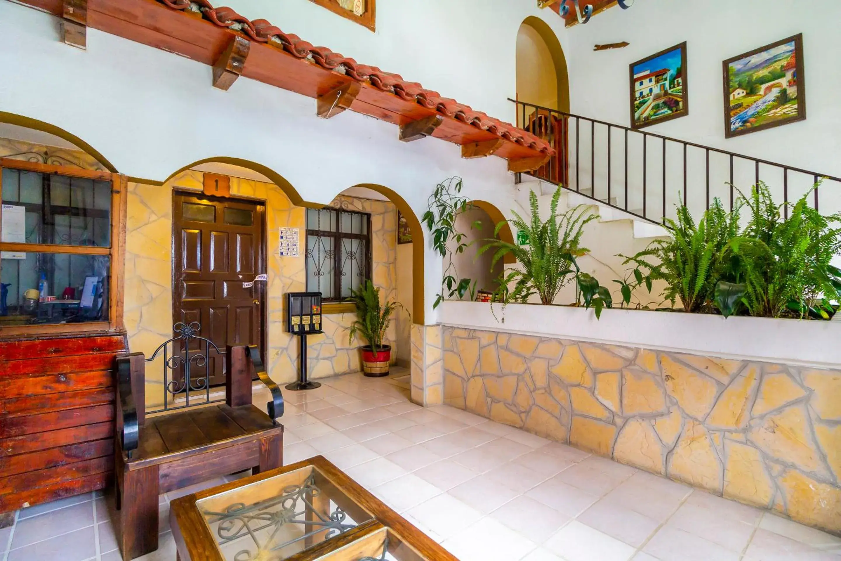 Lobby or reception in OYO Hotel Las Nubes,Mercado de Dulces y Artesanias Ambar Lobby or reception in OYO Hotel Las Nubes,Mercado de Dulces y Artesanias Ambar