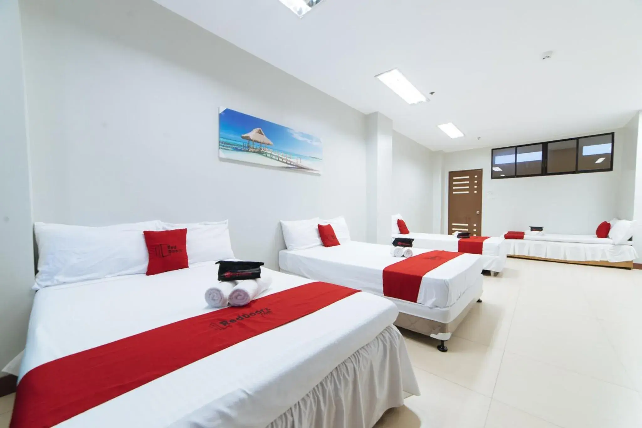 Bed in RedDoorz @ San Jose Tagbak Jaro Iloilo Bed in RedDoorz @ San Jose Tagbak Jaro Iloilo