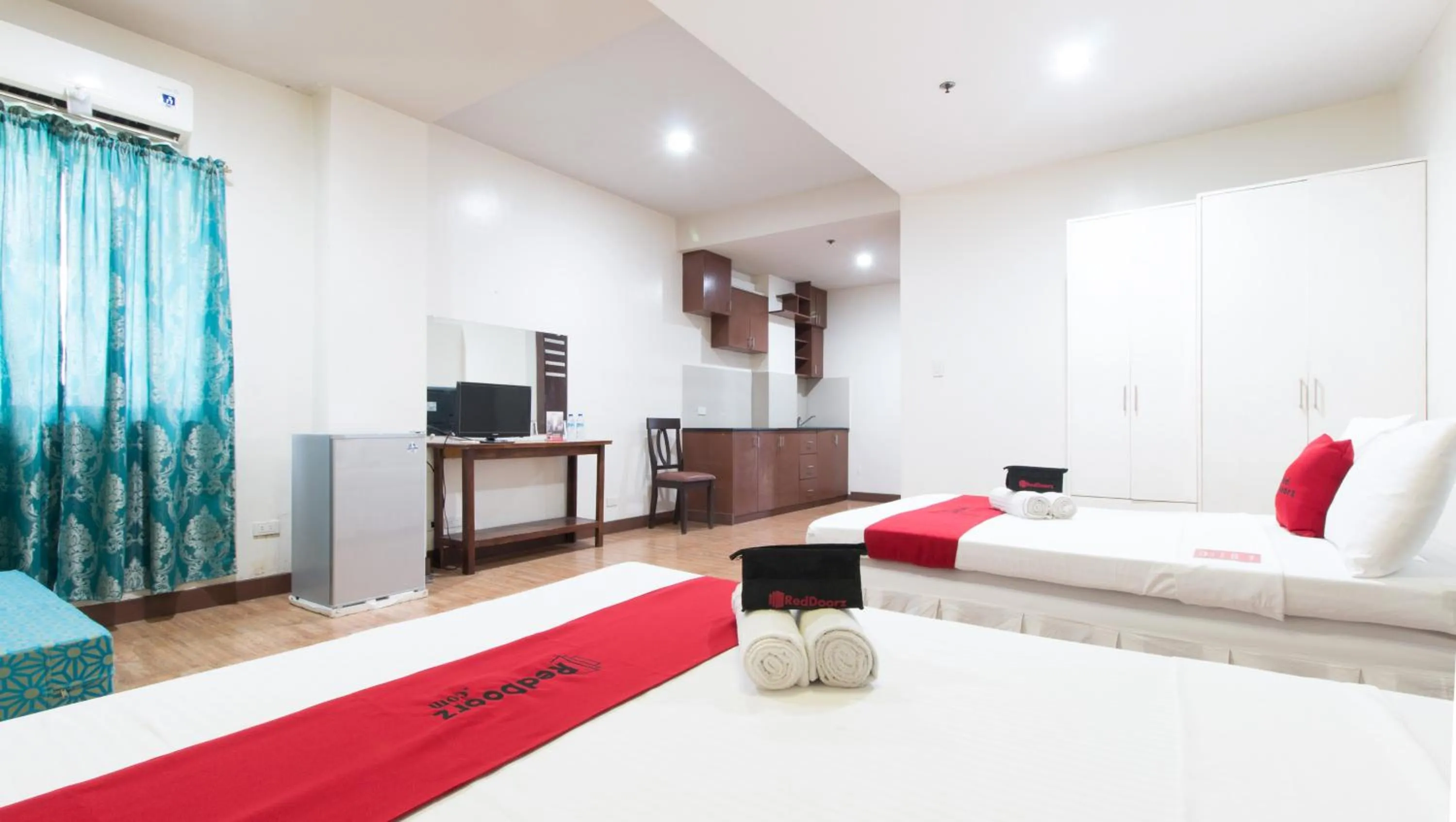 Bed in RedDoorz @ San Jose Tagbak Jaro Iloilo