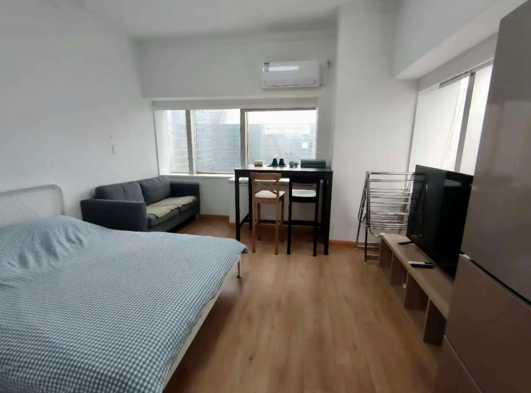 Bed in iNestin Shanghai Apt Lujiazui Bed in iNestin Shanghai Apt Lujiazui