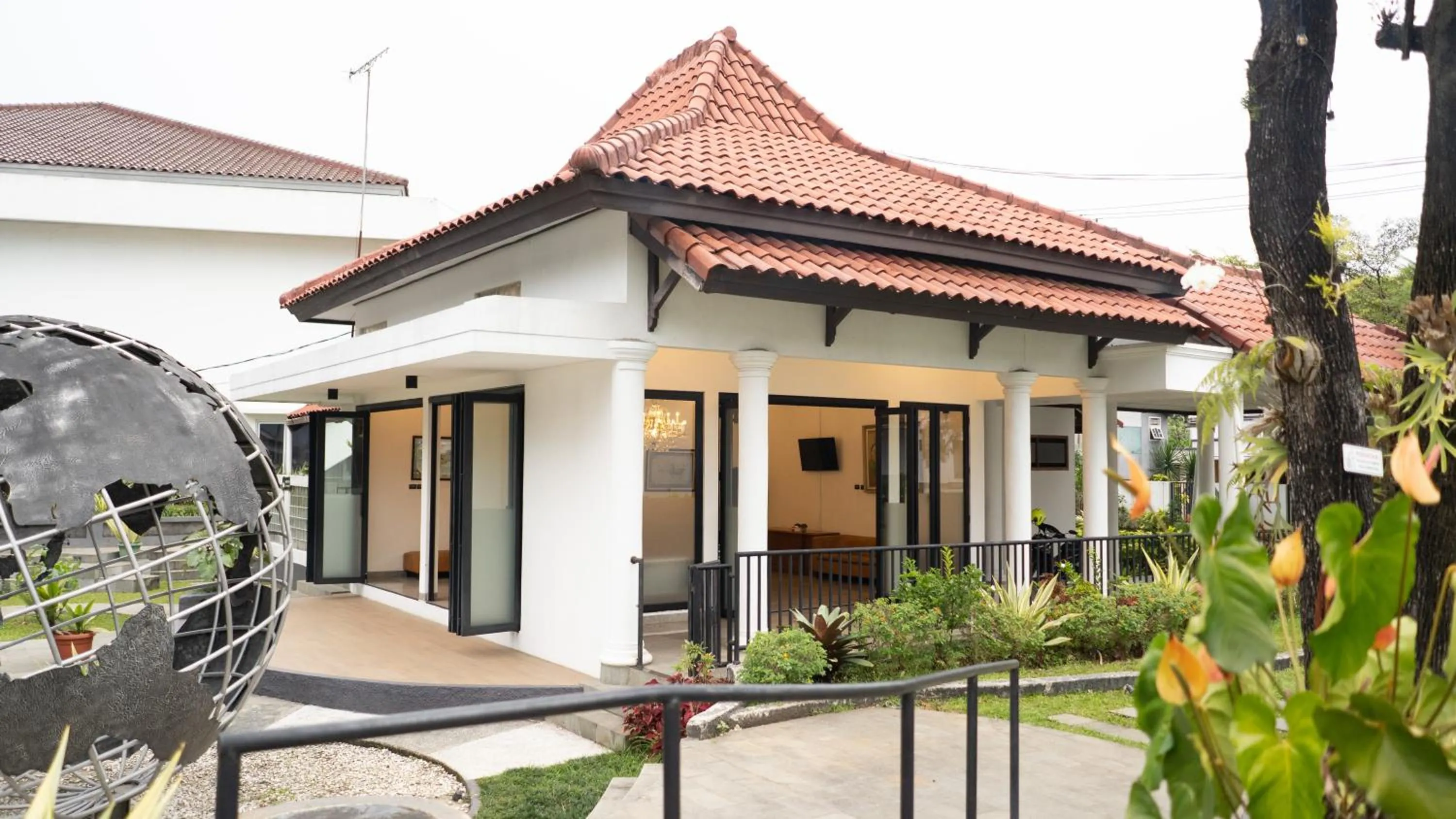 HOTEL & WISMA BINTANG JADAYAT