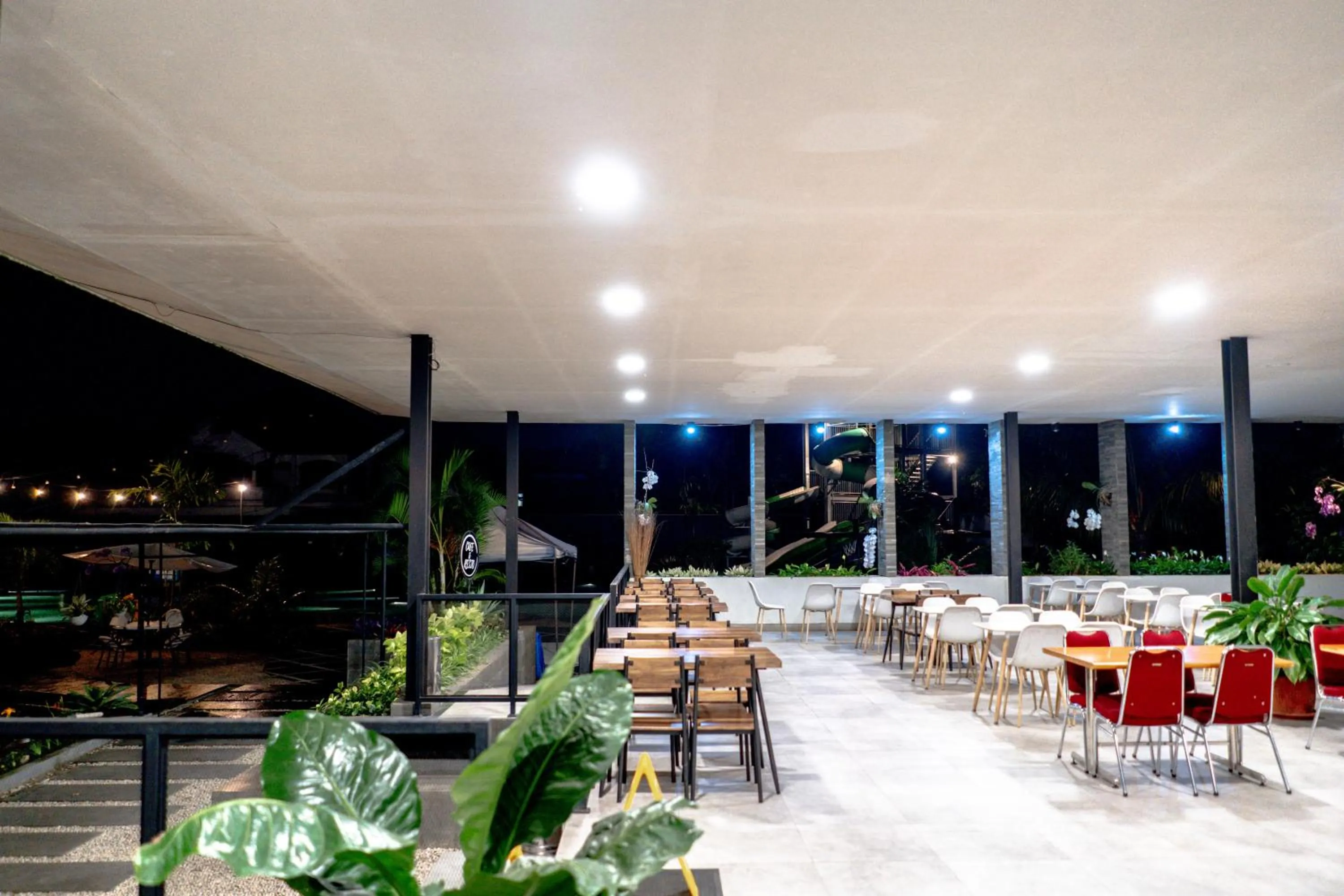 HOTEL & WISMA BINTANG JADAYAT