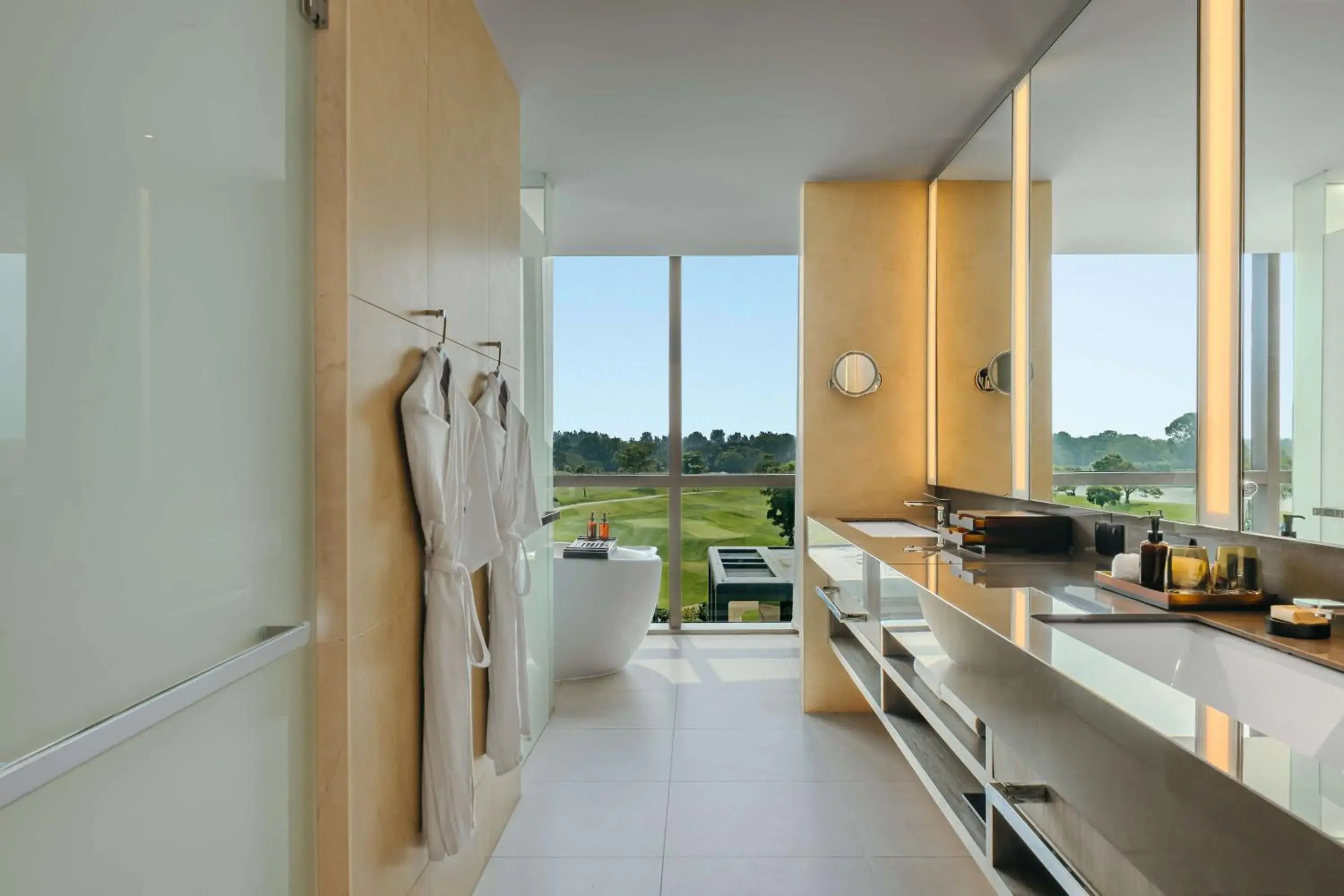 Bathroom in Dusit Thani Laguna Singapore Bathroom in Dusit Thani Laguna Singapore