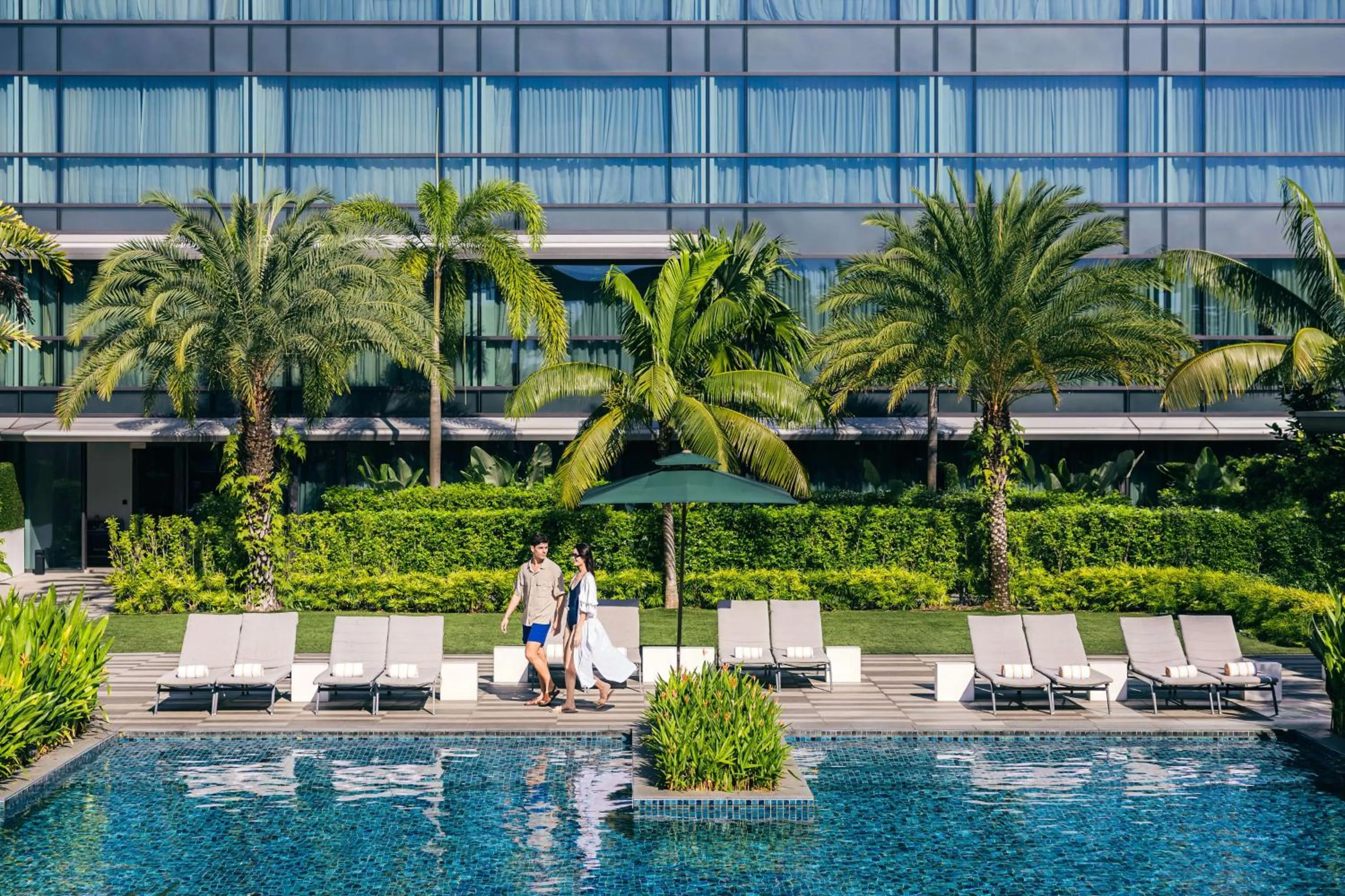 Pool view in Dusit Thani Laguna Singapore