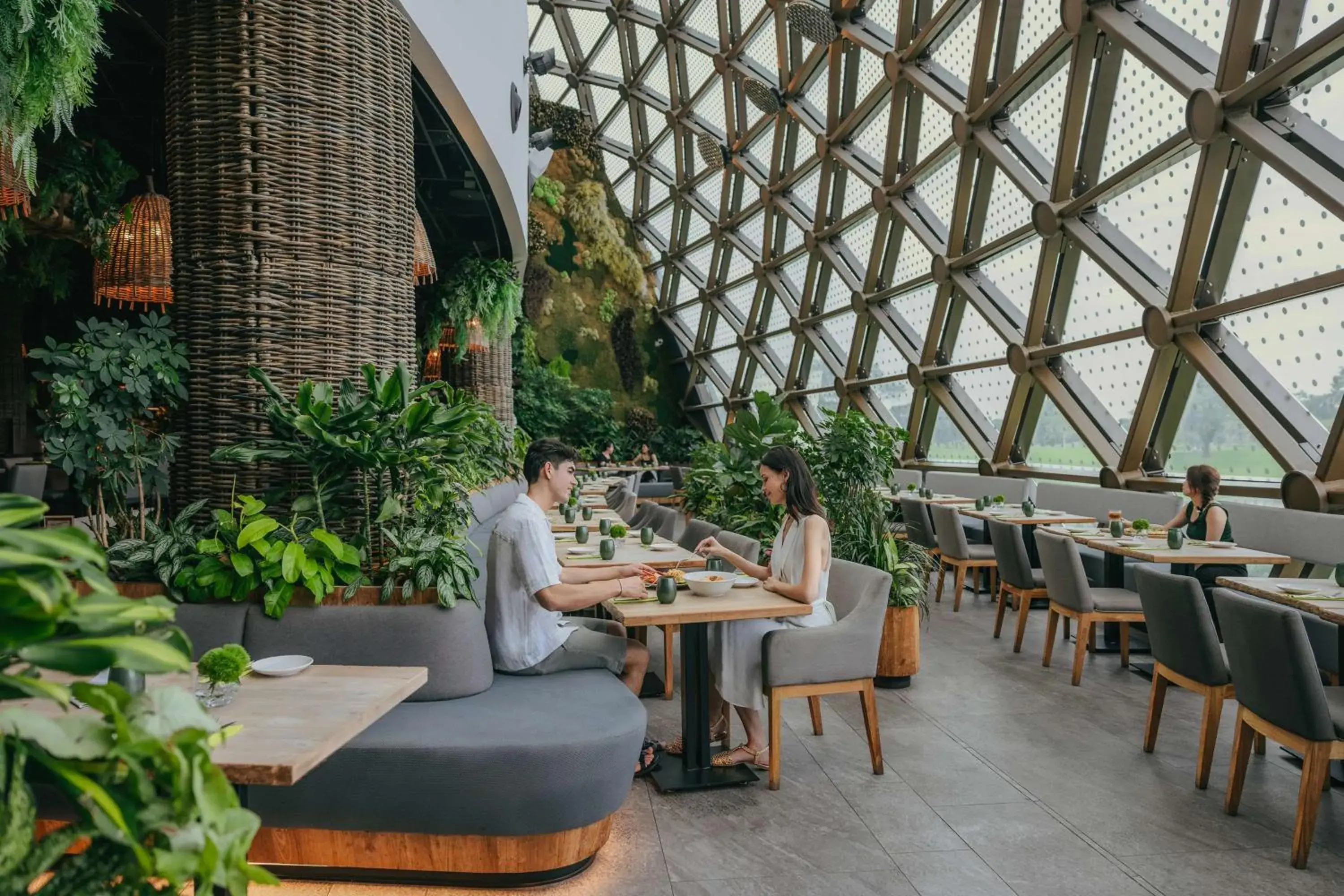 Restaurant/places to eat in Dusit Thani Laguna Singapore Restaurant/places to eat in Dusit Thani Laguna Singapore