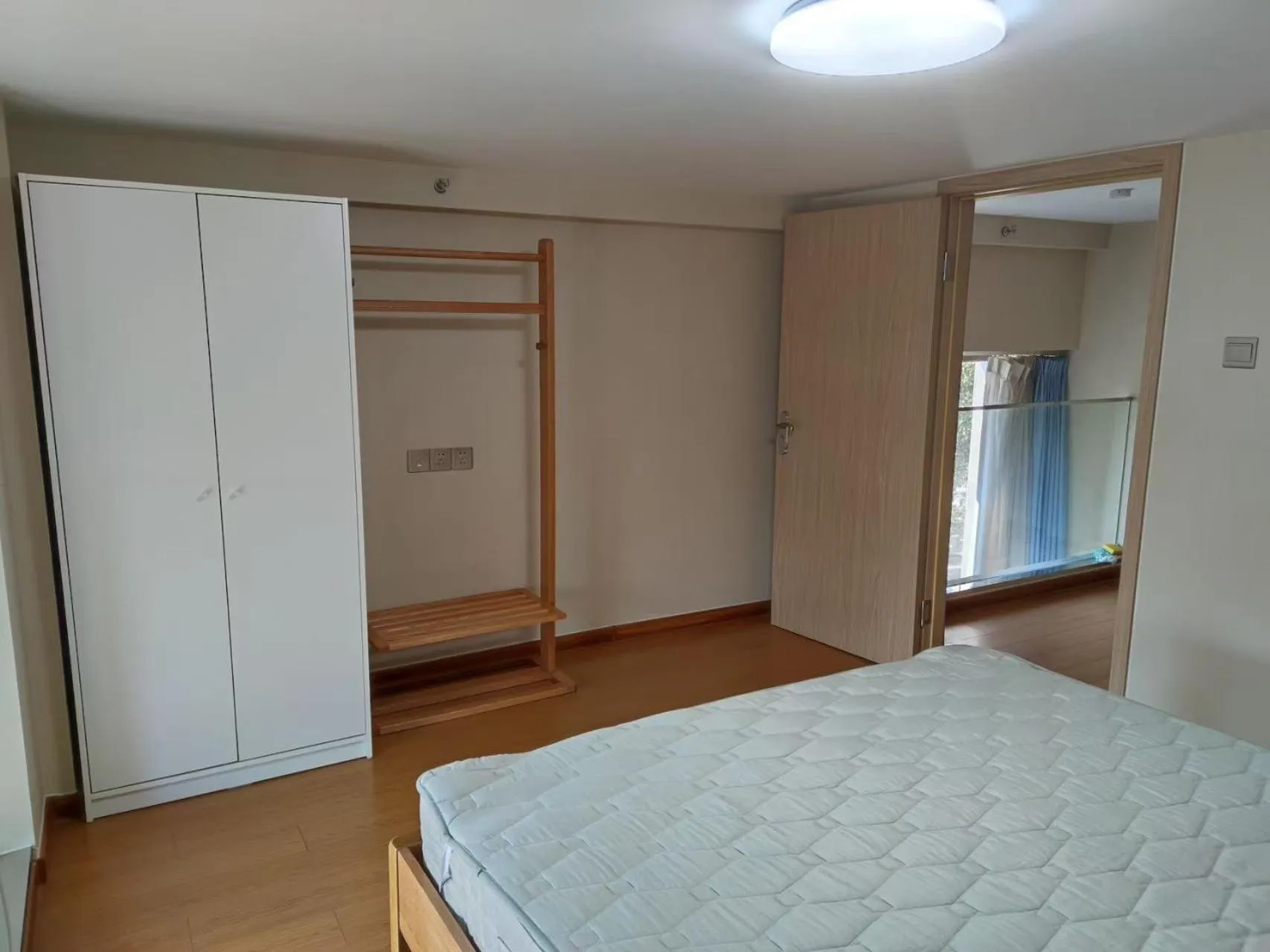 Bed in iNestin Shanghai Apt Waigaoqiao