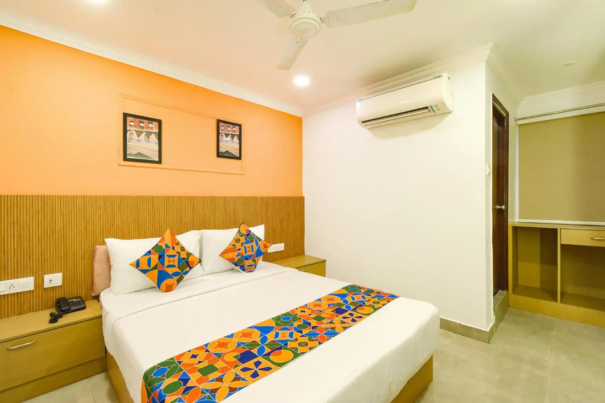 Bed in Fabhotel Cinco Primera Nr LV Prasad, Banjara Hills Bed in Fabhotel Cinco Primera Nr LV Prasad, Banjara Hills