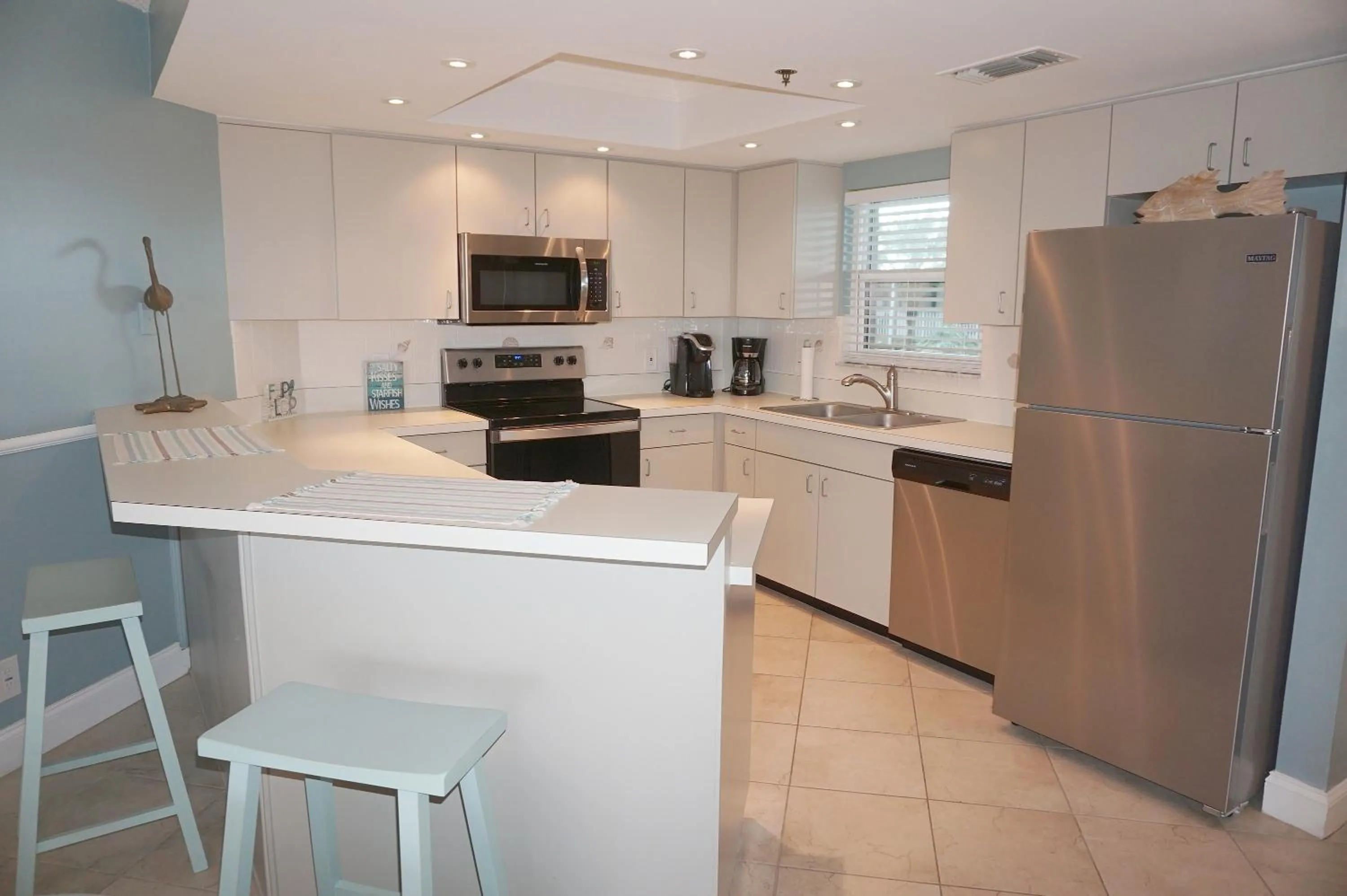 Kitchen or kitchenette in Gulf Strand Resort by Travel Resort Services