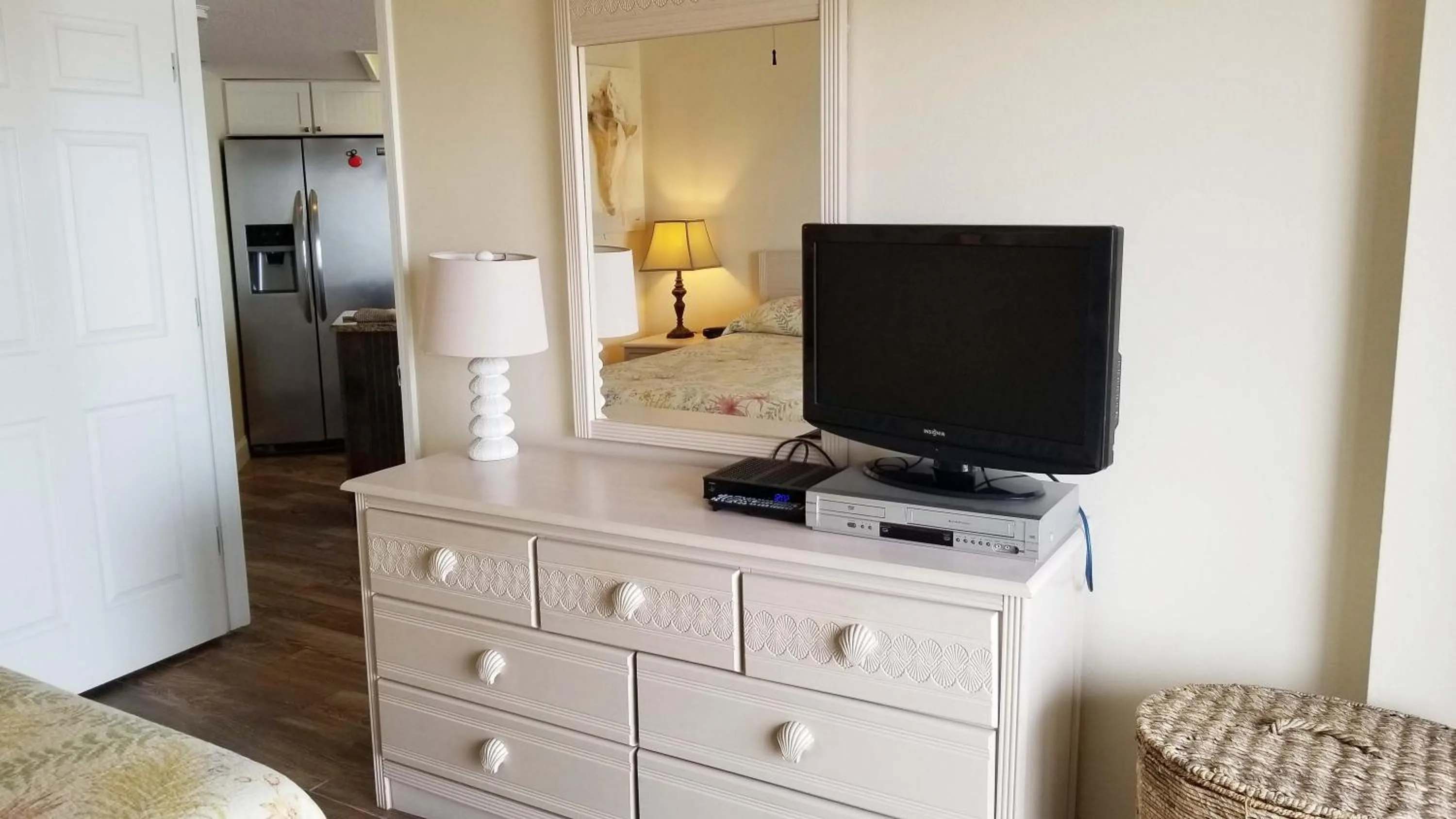 TV and multimedia in Gulf Strand Resort by Travel Resort Services