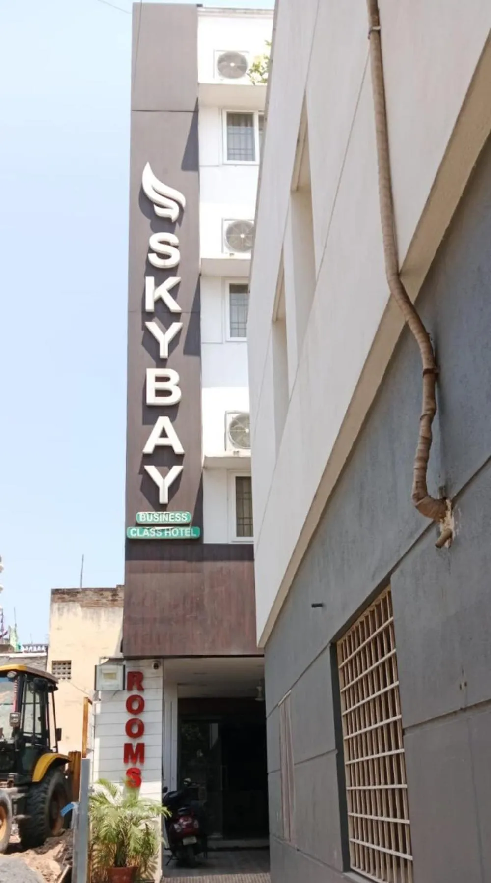 Property building in FabHotel Sky Bay Residency - Near Kodambakkam Railway Station