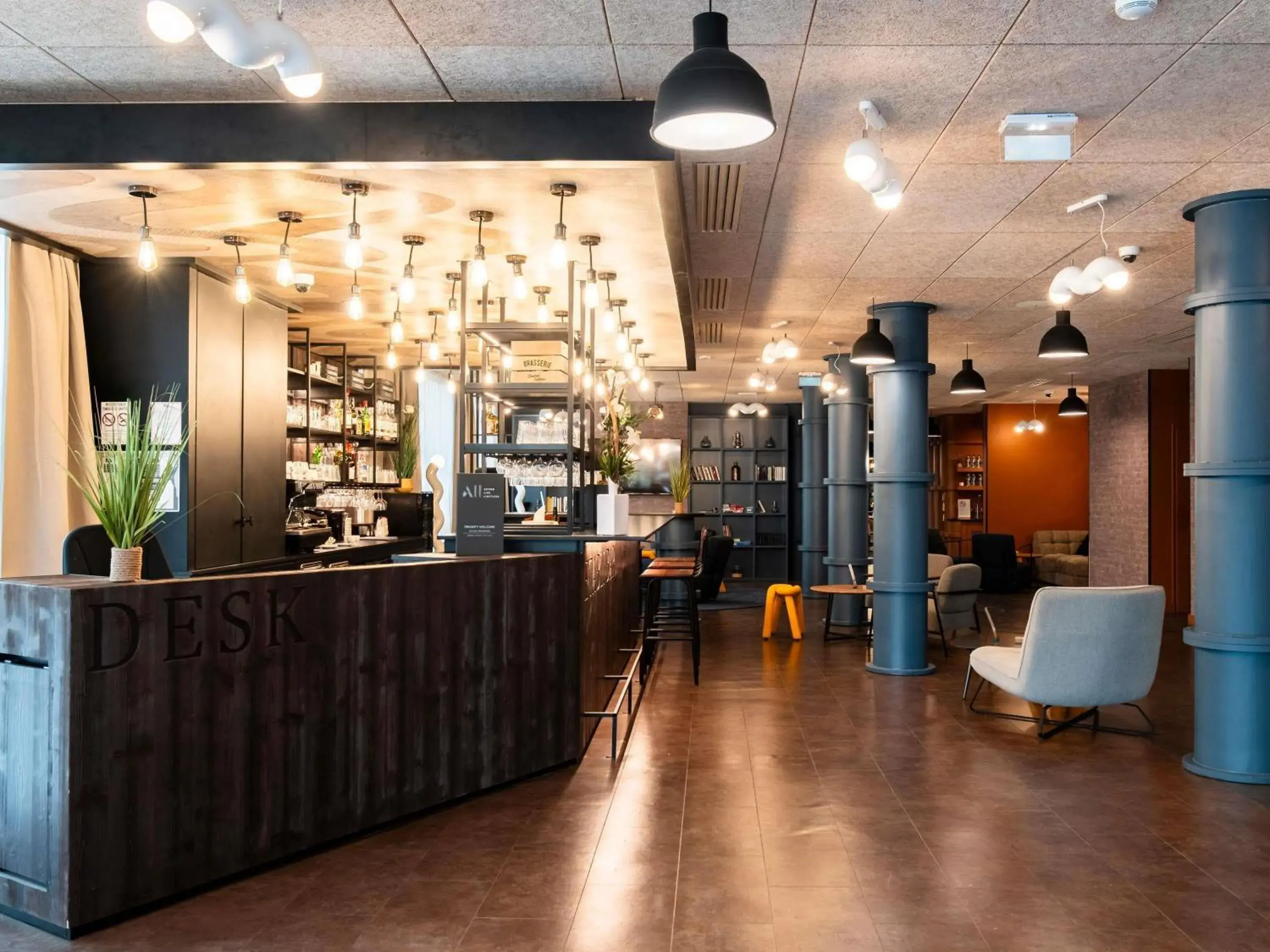 Property building in Ibis Styles Lyon Villeurbanne Parc de la Tête d'Or Property building in Ibis Styles Lyon Villeurbanne Parc de la Tête d'Or