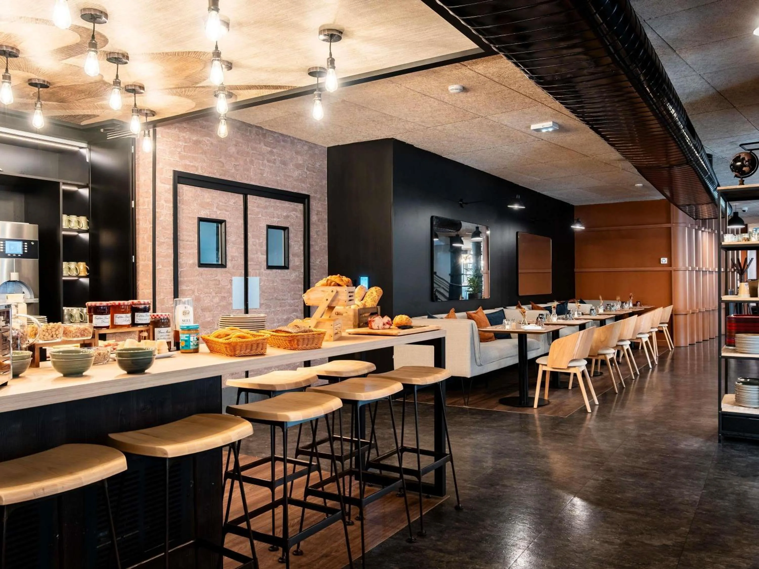 Breakfast in Ibis Styles Lyon Villeurbanne Parc de la Tête d'Or