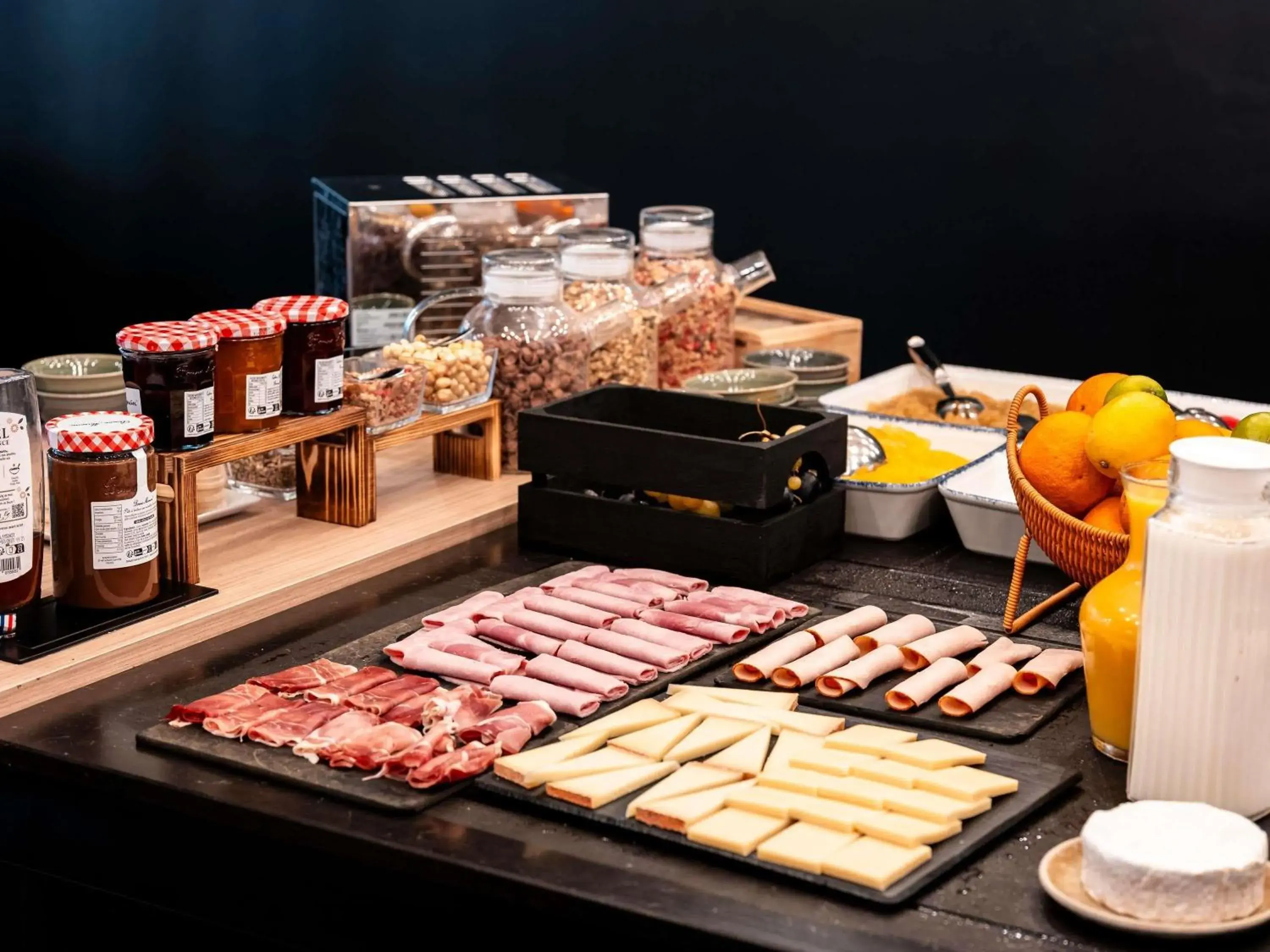 Breakfast in Ibis Styles Lyon Villeurbanne Parc de la Tête d'Or Breakfast in Ibis Styles Lyon Villeurbanne Parc de la Tête d'Or