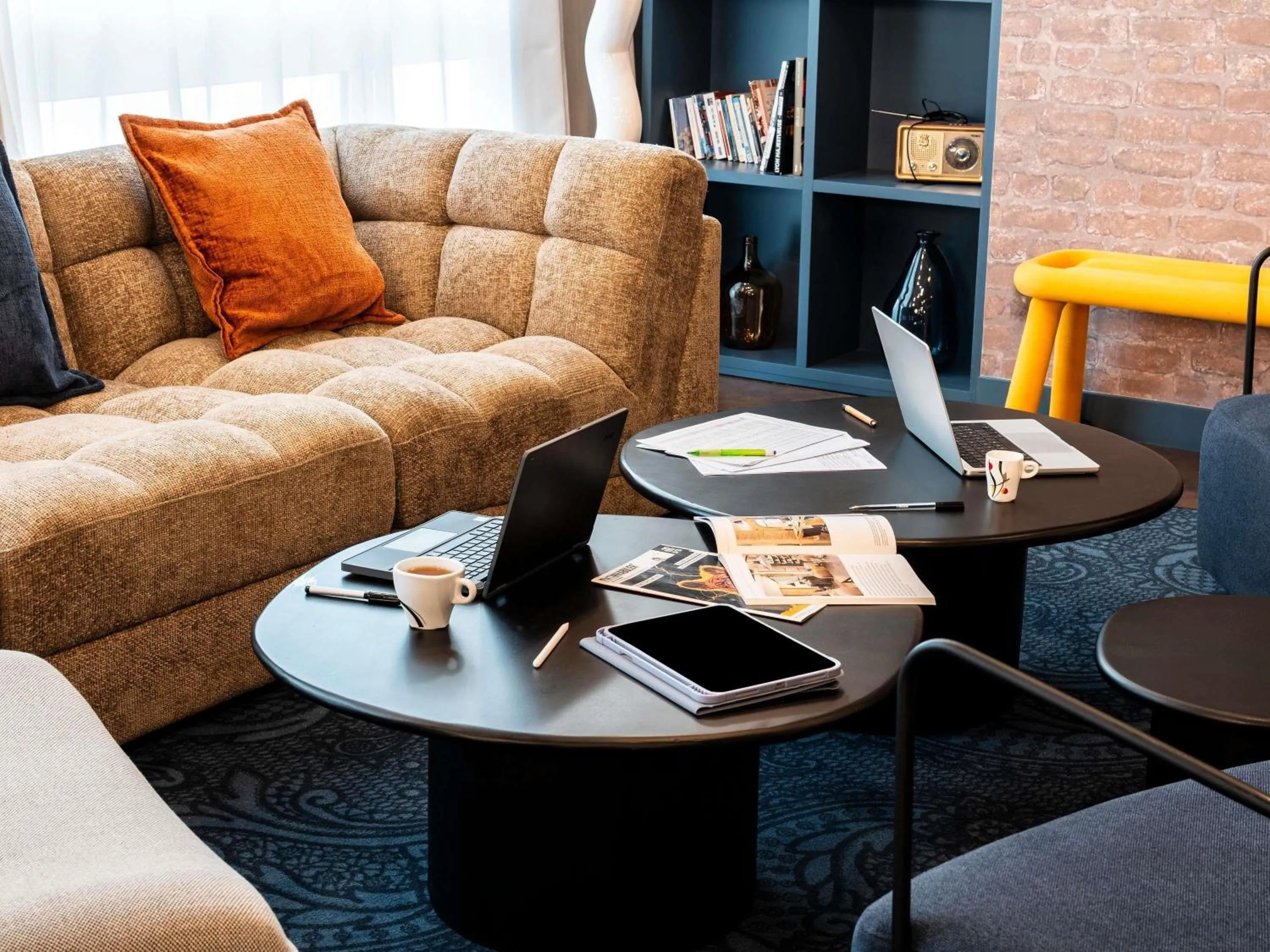 Lounge or bar in Ibis Styles Lyon Villeurbanne Parc de la Tête d'Or