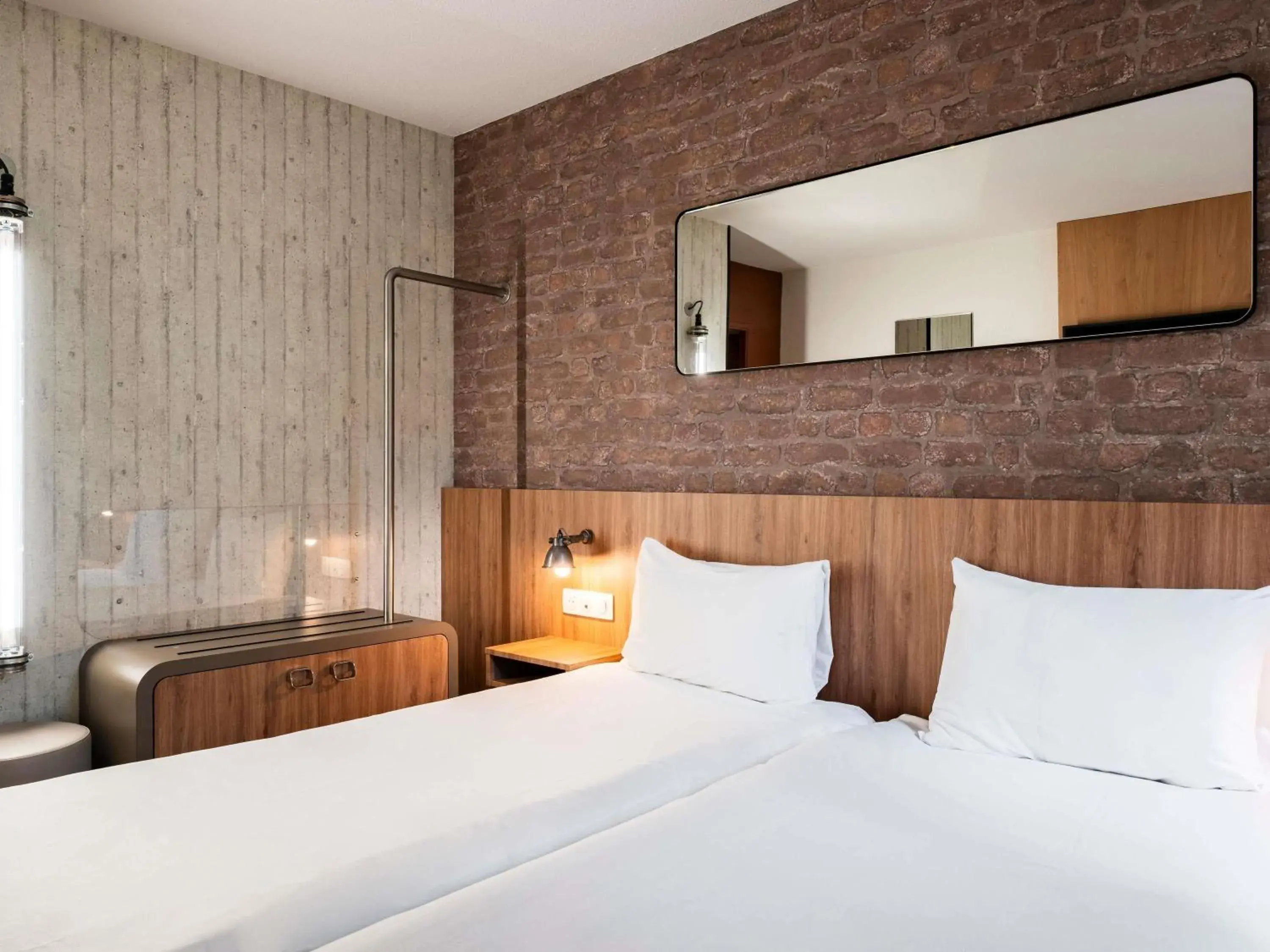 Bedroom, Bed in Ibis Styles Lyon Villeurbanne Parc de la Tête d'Or Bedroom, Bed in Ibis Styles Lyon Villeurbanne Parc de la Tête d'Or