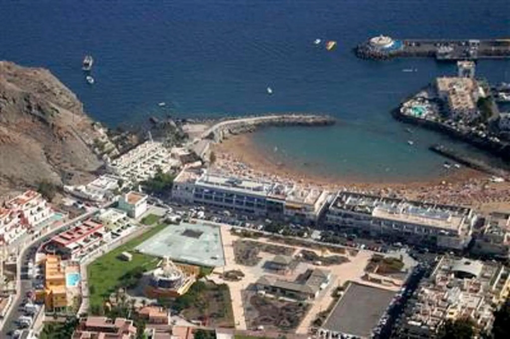 Playa Mogan Golden Beach 1 by El Sirocco