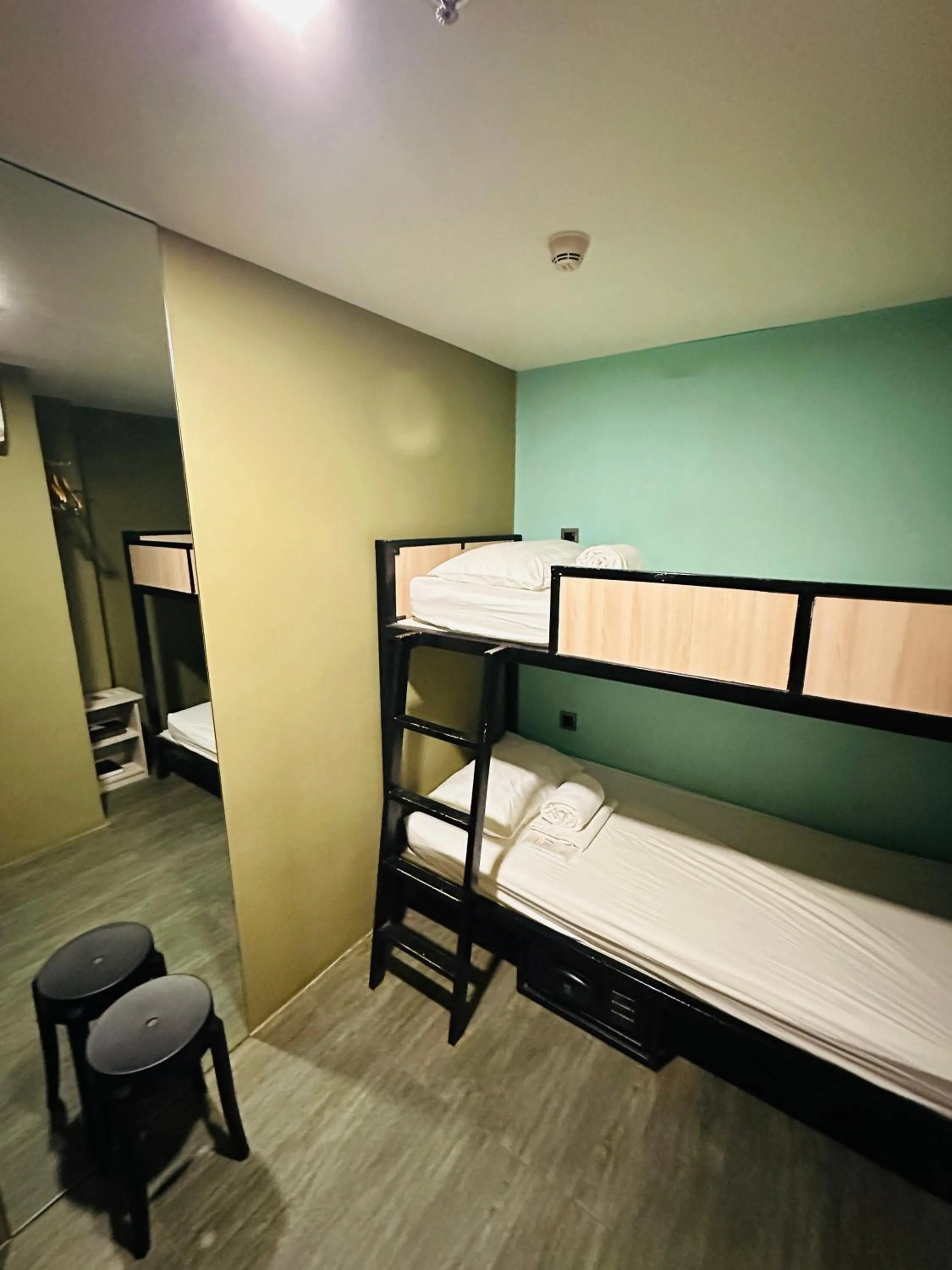 Bed in Felicity Island Hotel