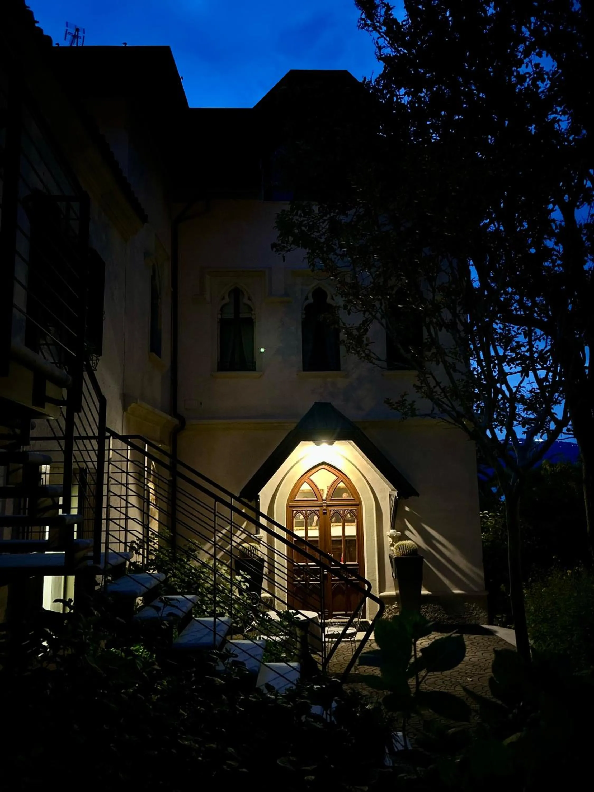 Night in Hotel Villa Giulia