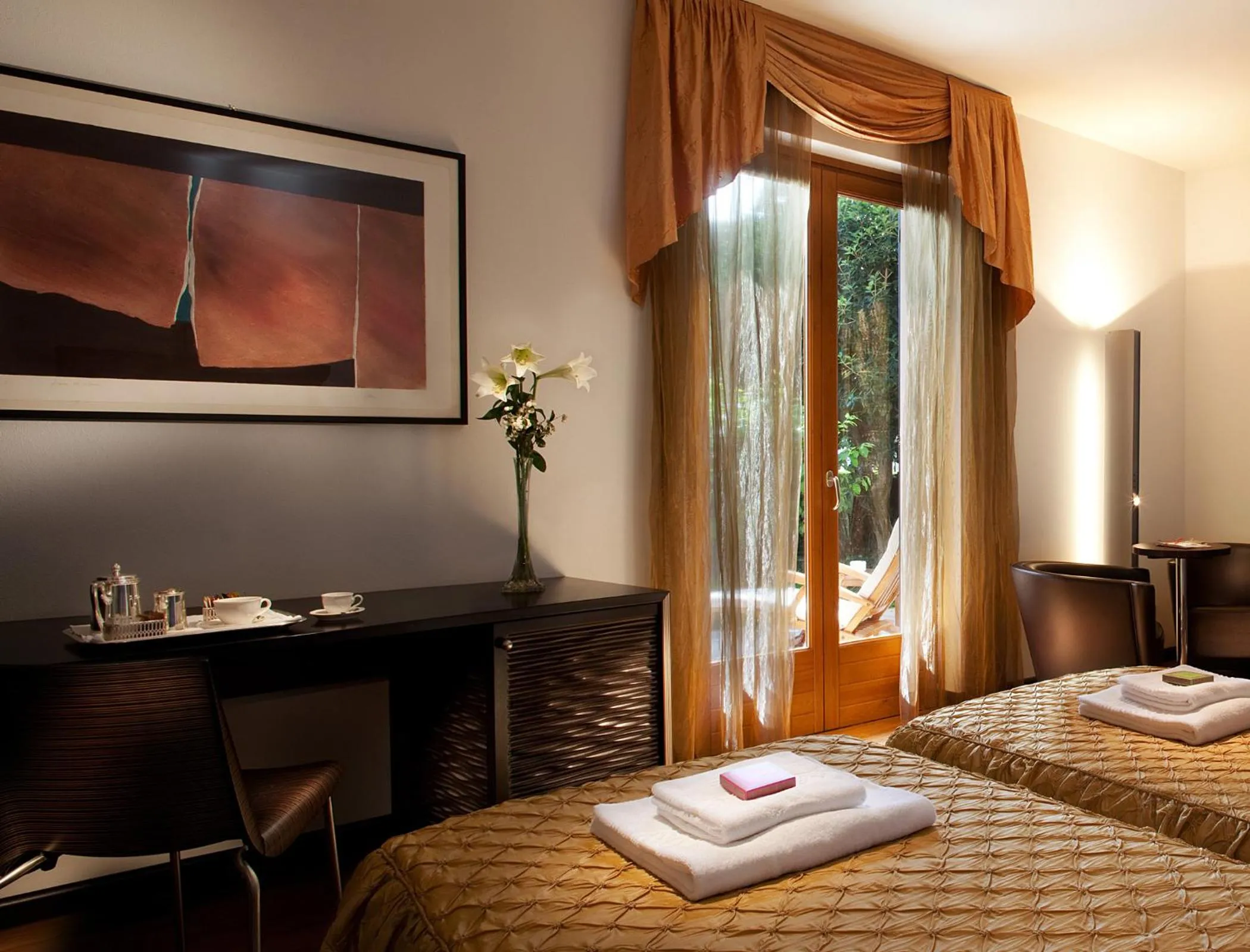 Photo of the whole room, Bed in Hotel Villa Giulia