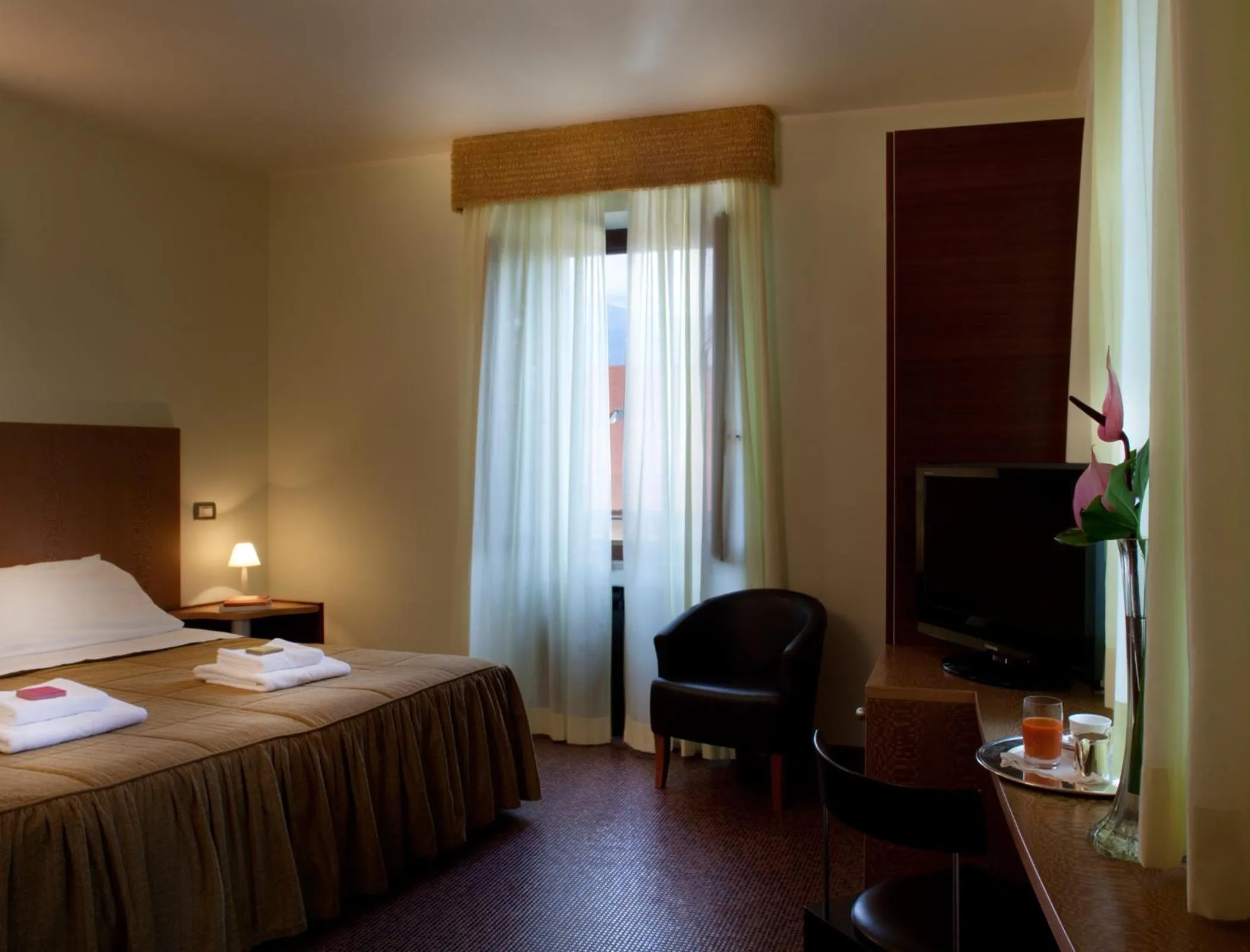 Photo of the whole room, Bed in Hotel Villa Giulia