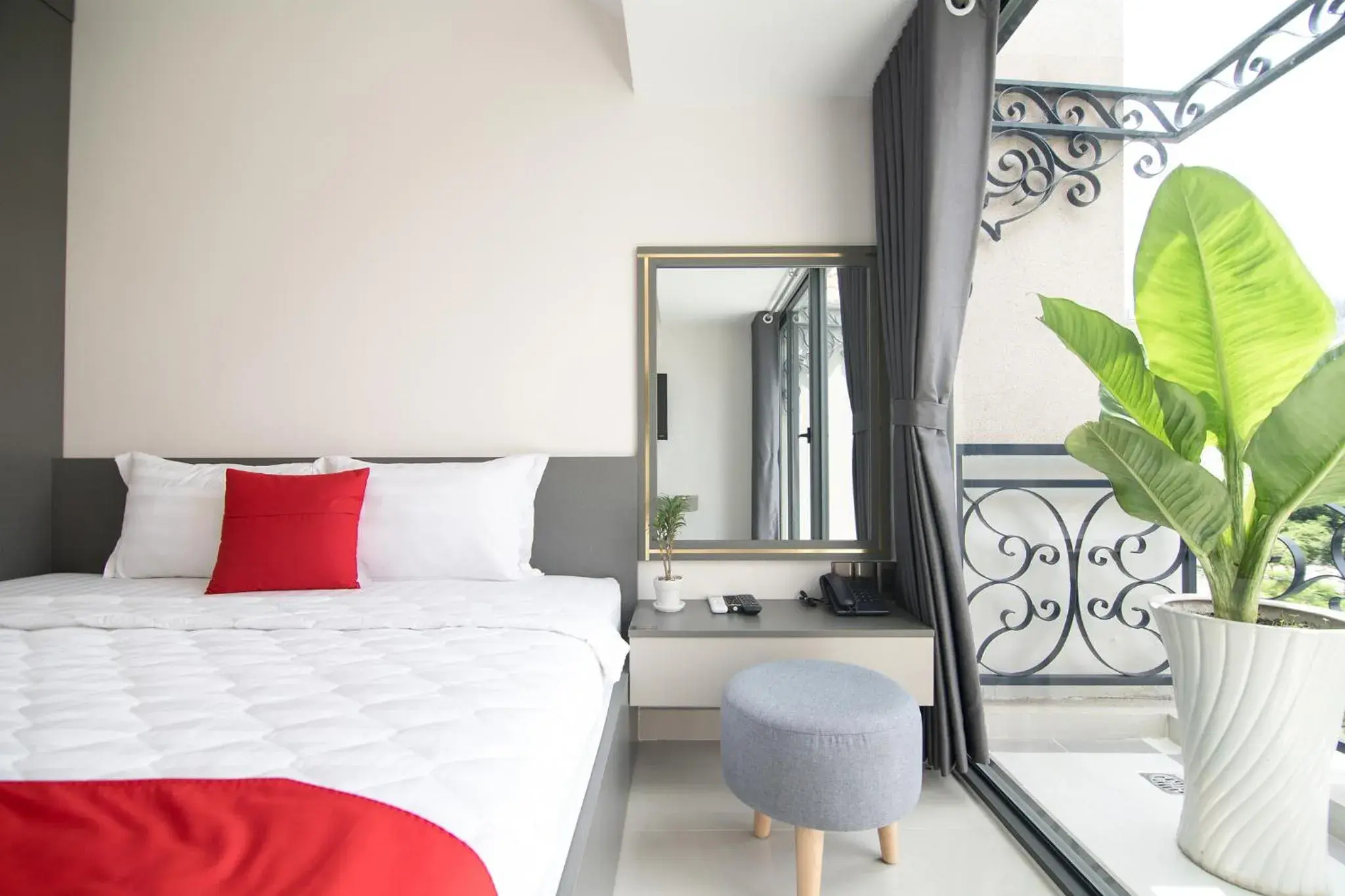 Bed in Bin Bin Hotel 7 - Near TON DUC THANG University Bed in Bin Bin Hotel 7 - Near TON DUC THANG University