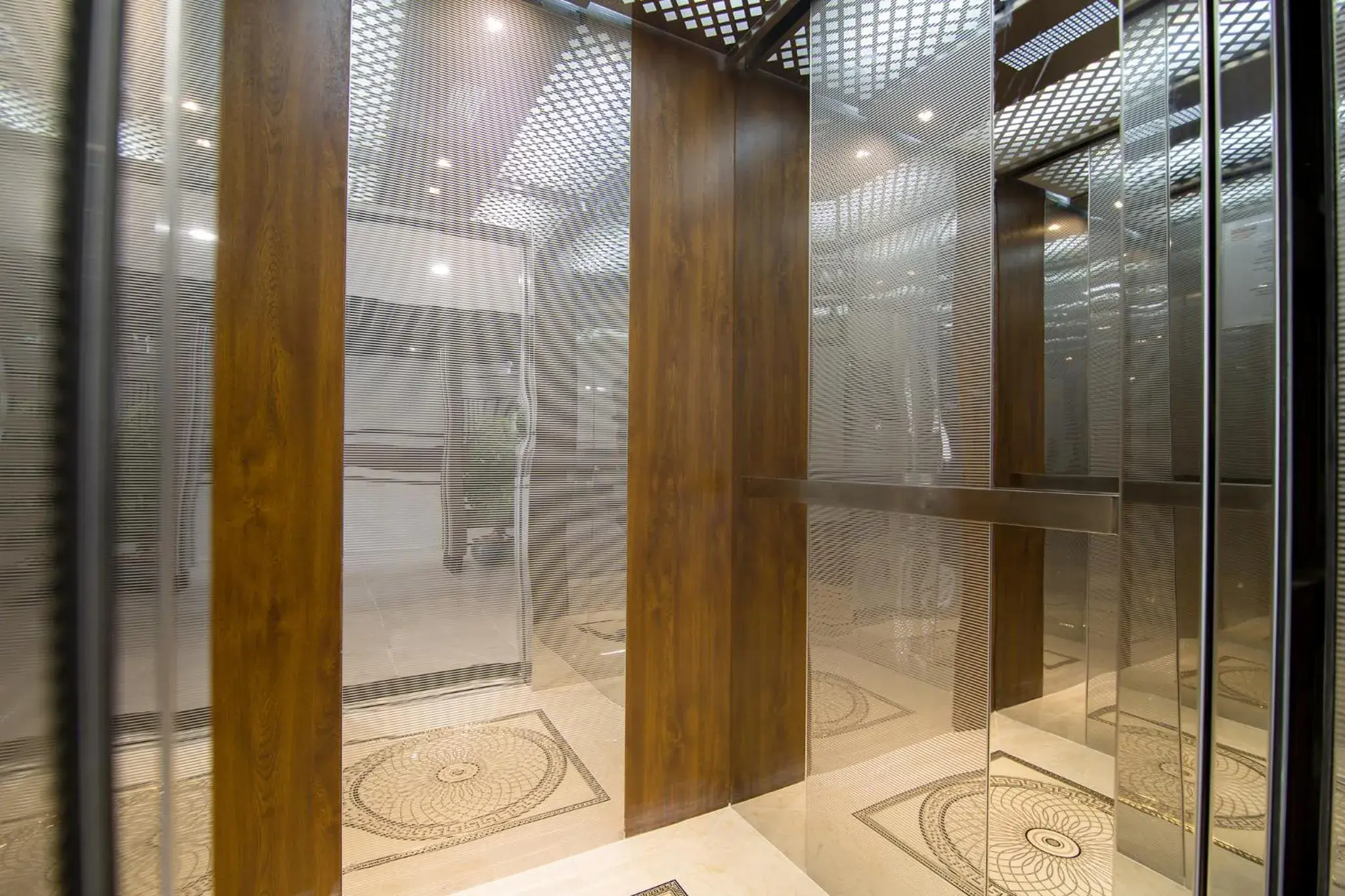 Property building in Bin Bin Hotel 7 - Near TON DUC THANG University Property building in Bin Bin Hotel 7 - Near TON DUC THANG University