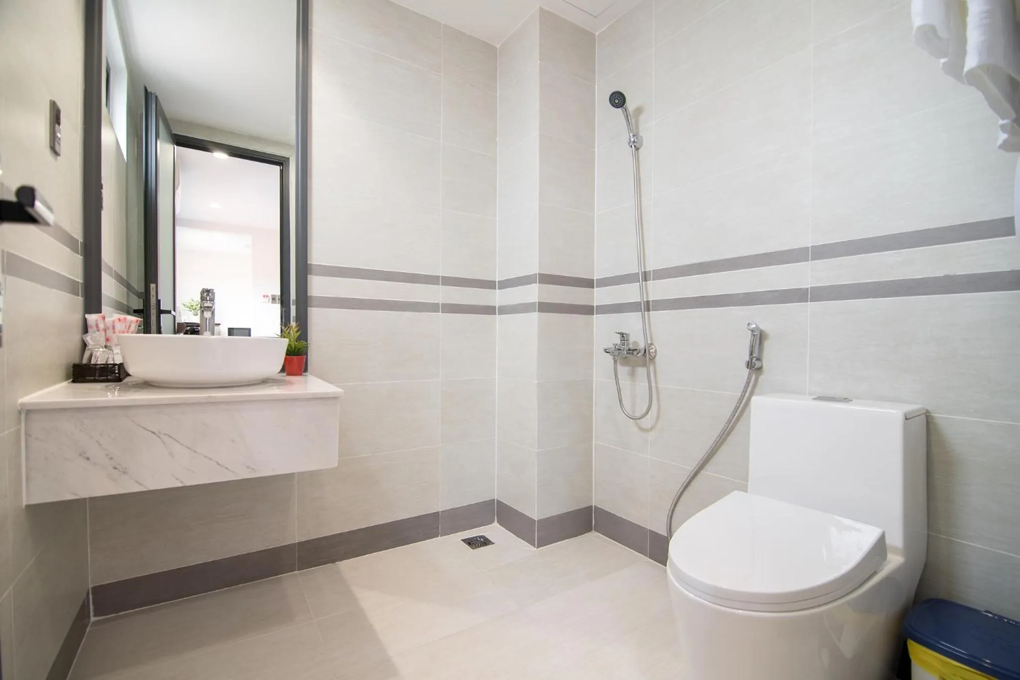 Bathroom in Bin Bin Hotel 7 - Near TON DUC THANG University