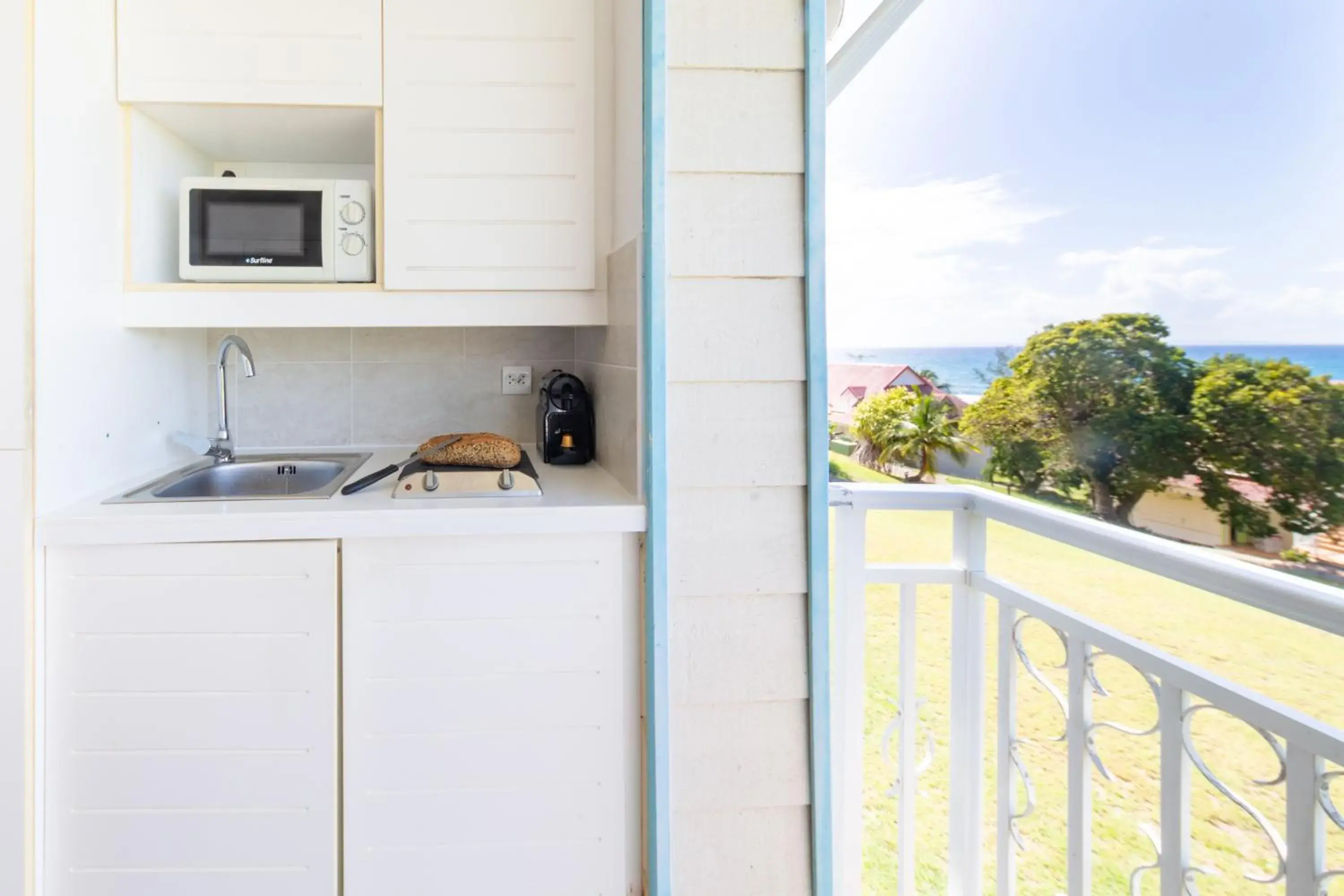 Studio with Terrace (3 People) - Sea View - Quartier Premium in Village Pierre & Vacances Sainte Anne Studio with Terrace (3 People) - Sea View - Quartier Premium in Village Pierre & Vacances Sainte Anne