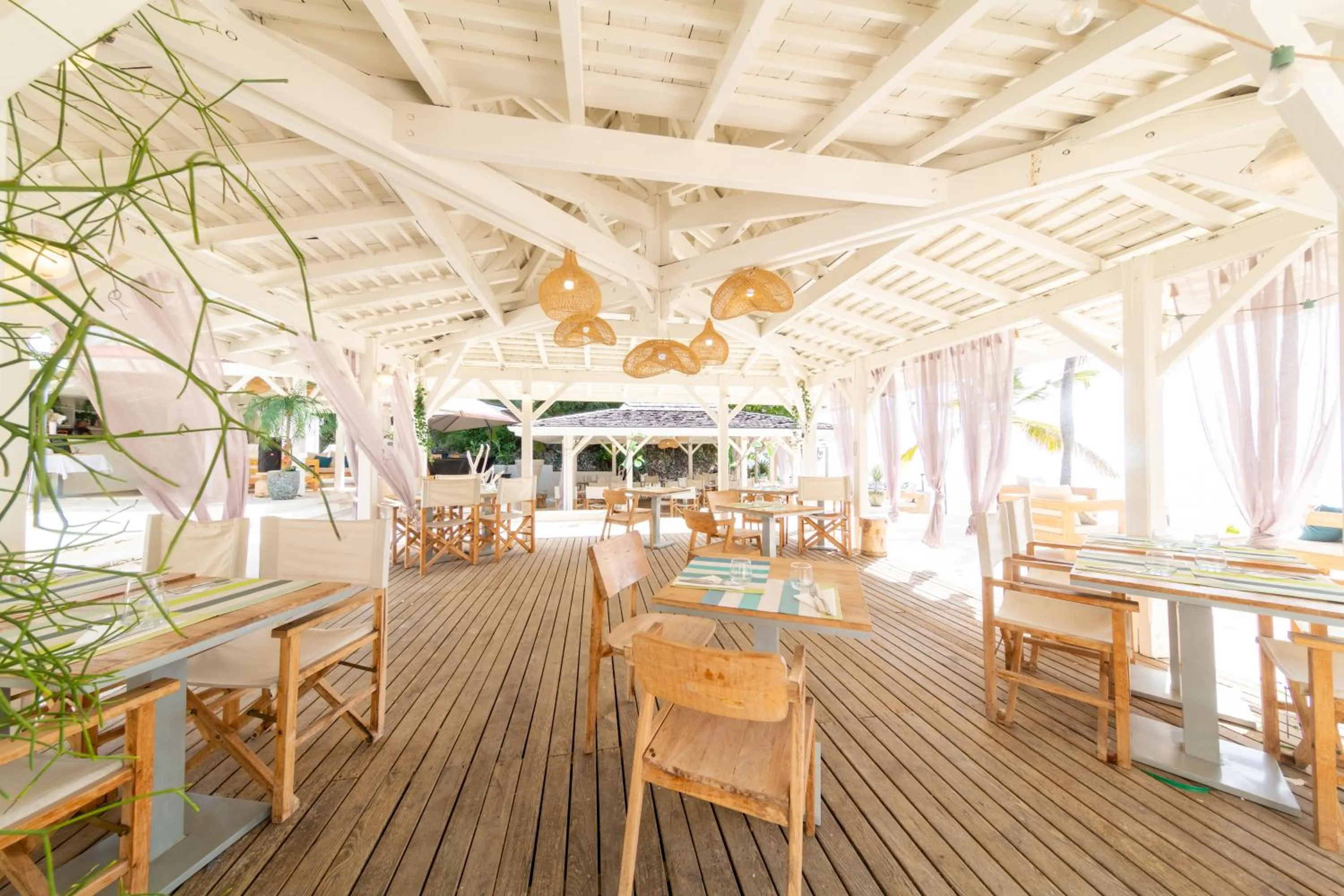 Restaurant/places to eat in Village Pierre & Vacances Sainte Anne