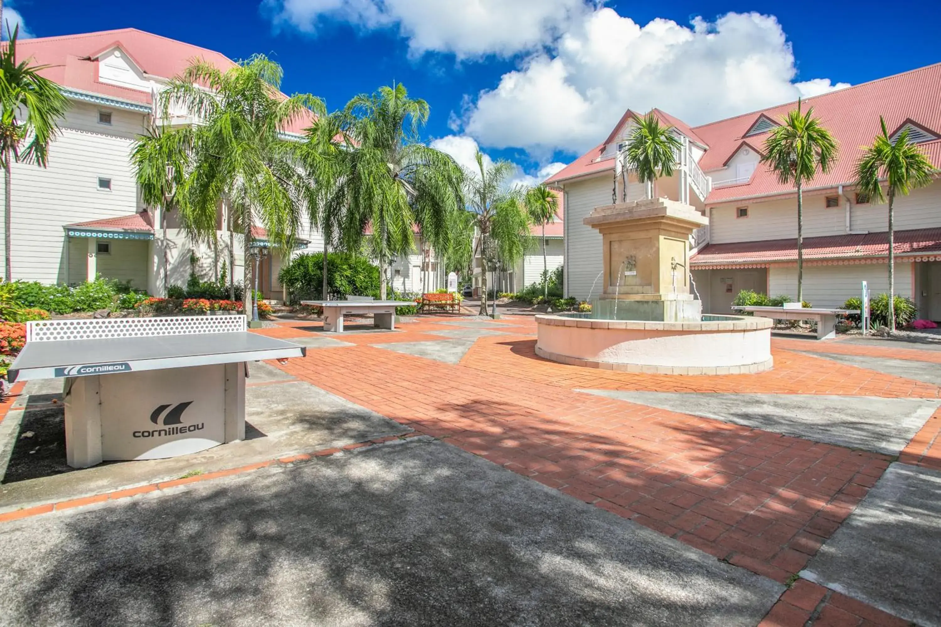 Property building in Village Pierre & Vacances Sainte Luce Property building in Village Pierre & Vacances Sainte Luce