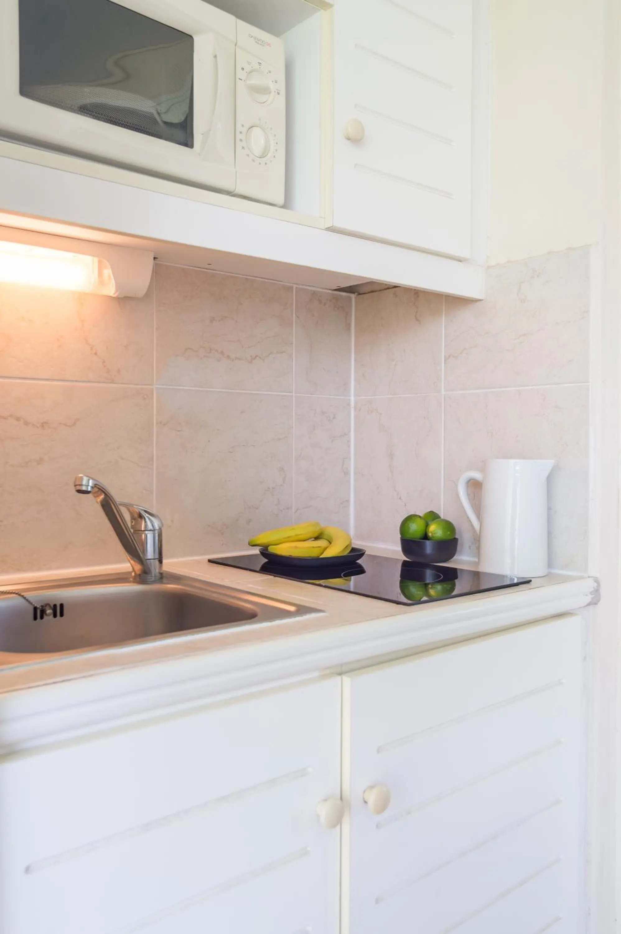 Kitchen or kitchenette in Village Pierre & Vacances Sainte Luce