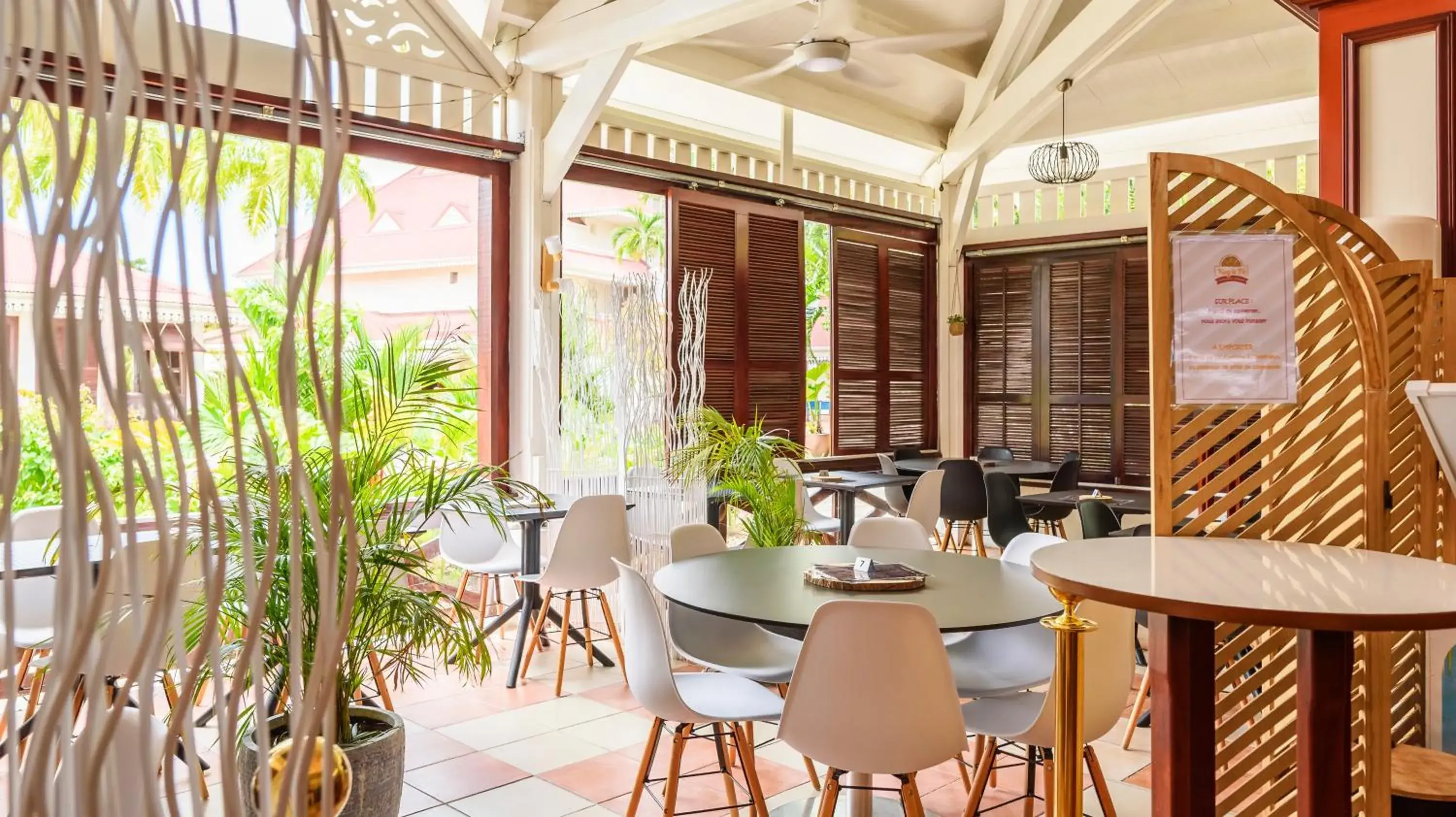 Restaurant/places to eat in Village Pierre & Vacances Sainte Luce Restaurant/places to eat in Village Pierre & Vacances Sainte Luce