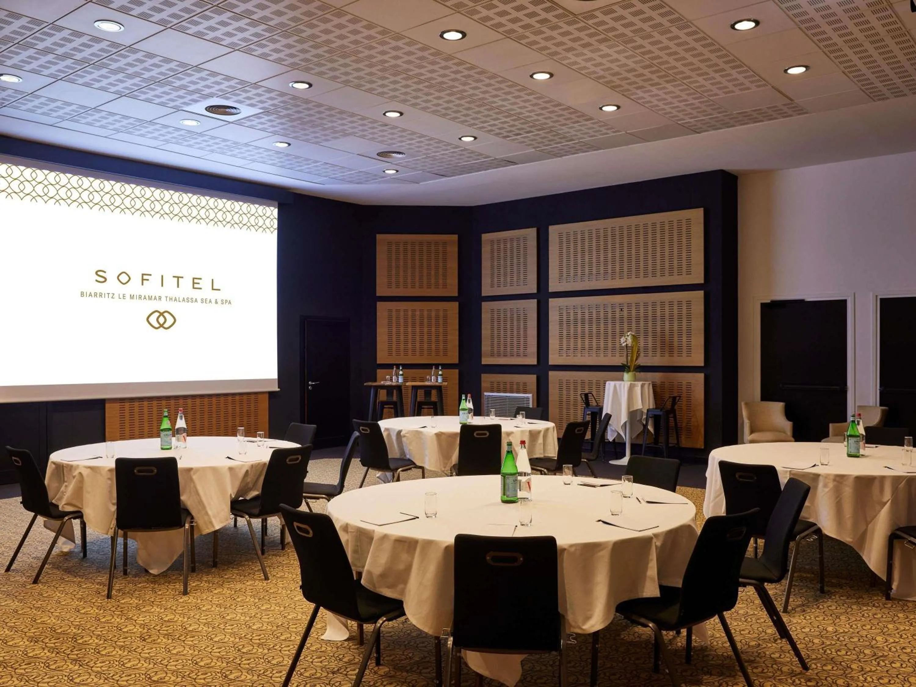 Meeting/conference room in Sofitel Biarritz Le Miramar Thalassa