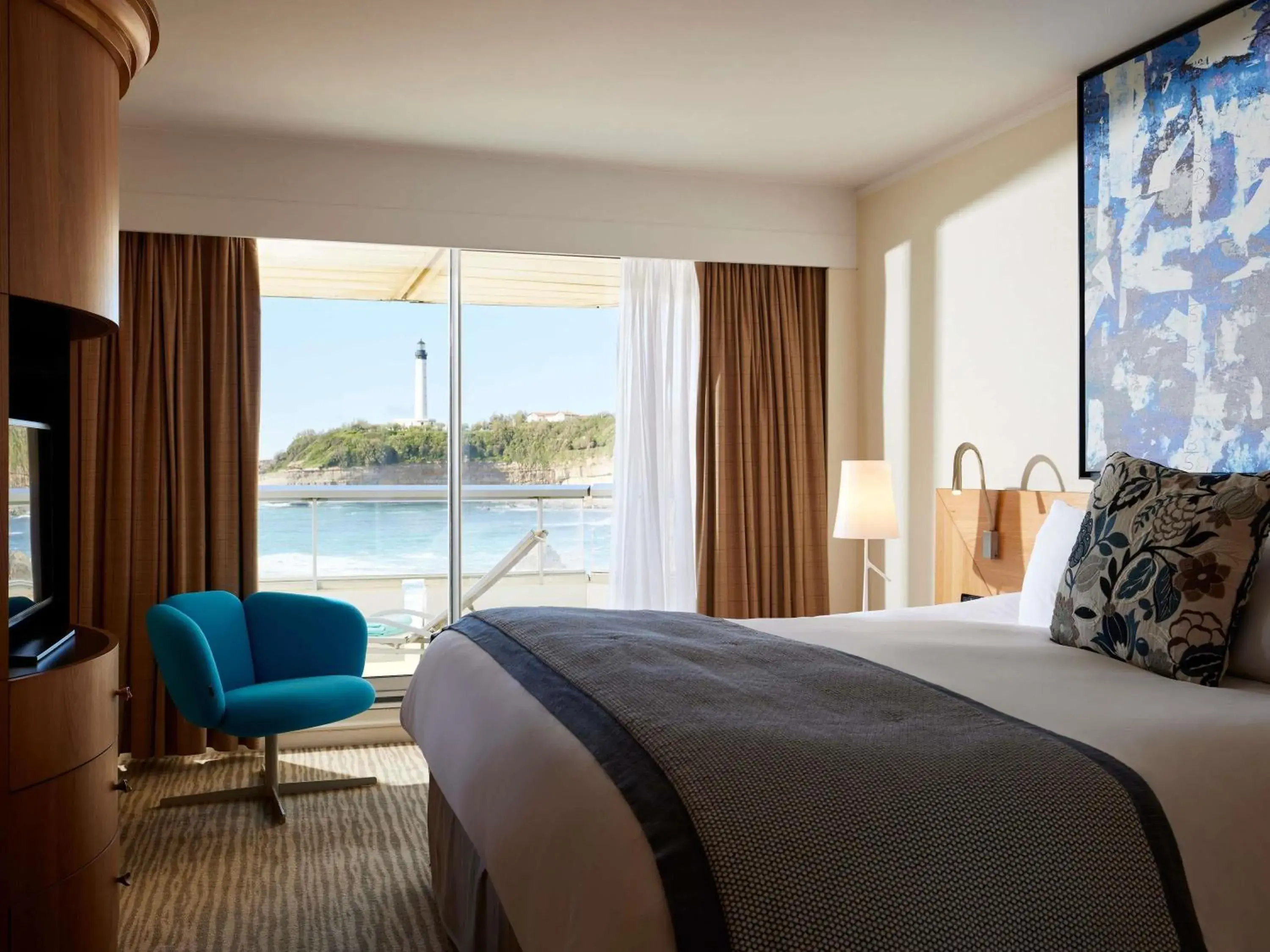 Bedroom, Bed in Sofitel Biarritz Le Miramar Thalassa Bedroom, Bed in Sofitel Biarritz Le Miramar Thalassa