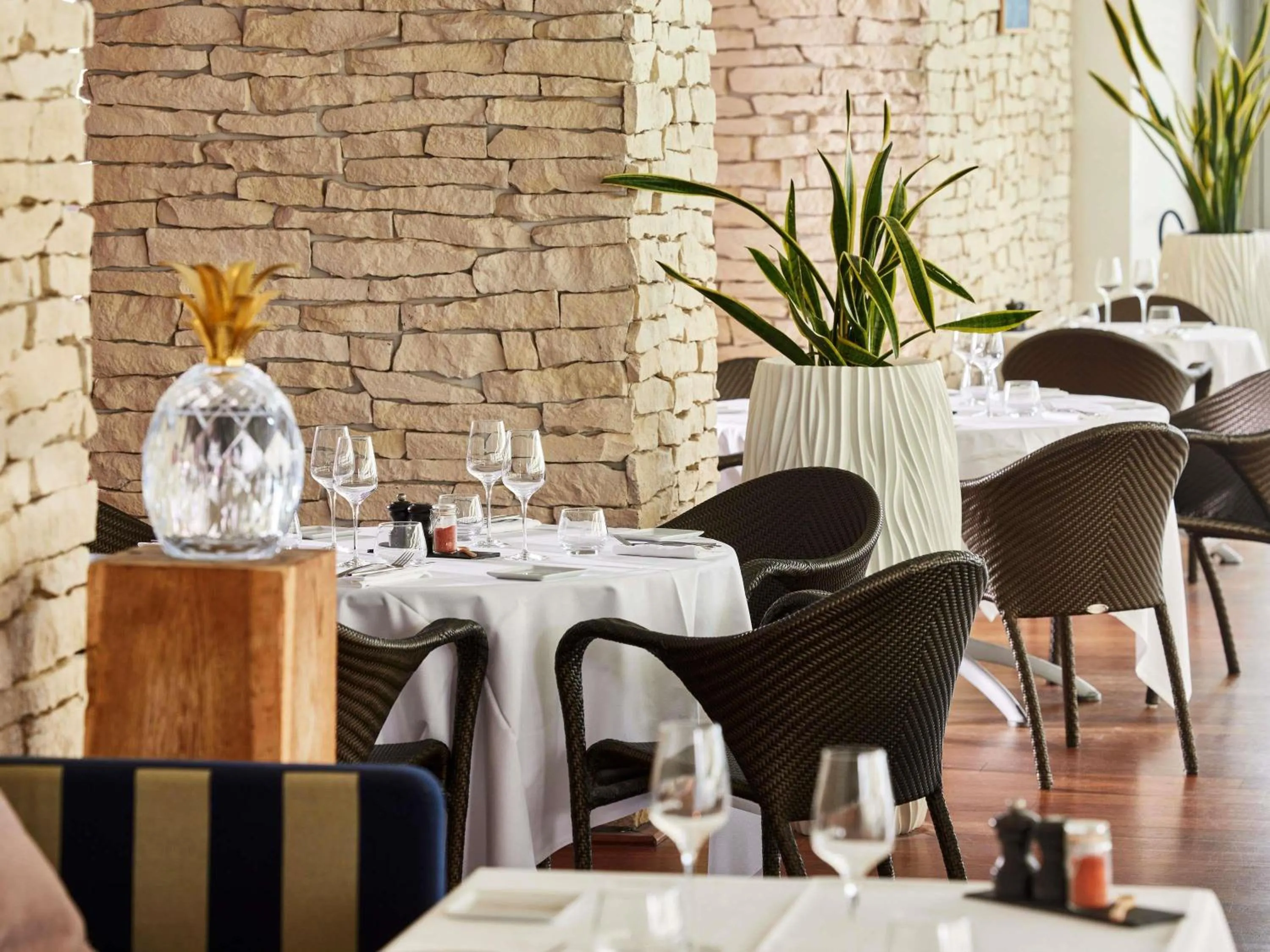 Restaurant/places to eat in Sofitel Biarritz Le Miramar Thalassa