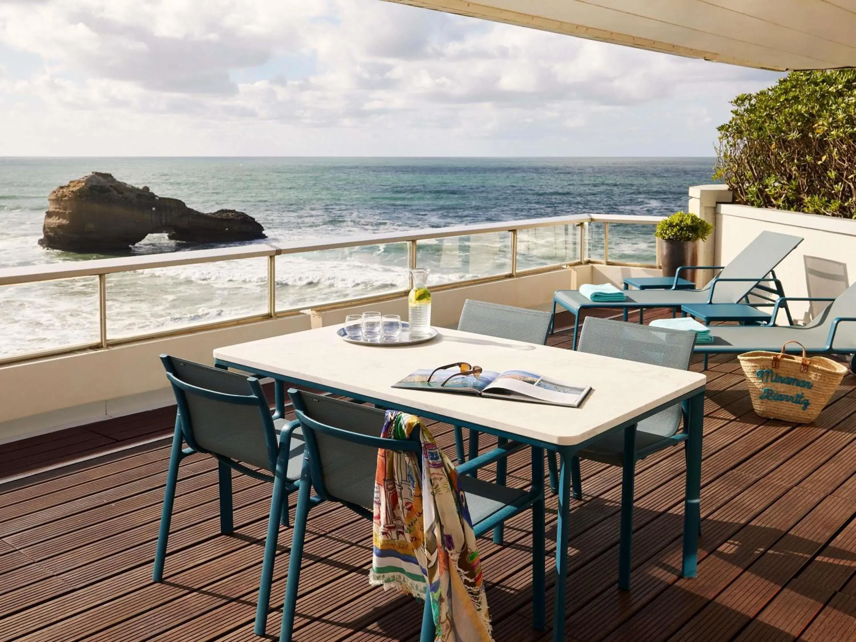 Bedroom in Sofitel Biarritz Le Miramar Thalassa Bedroom in Sofitel Biarritz Le Miramar Thalassa